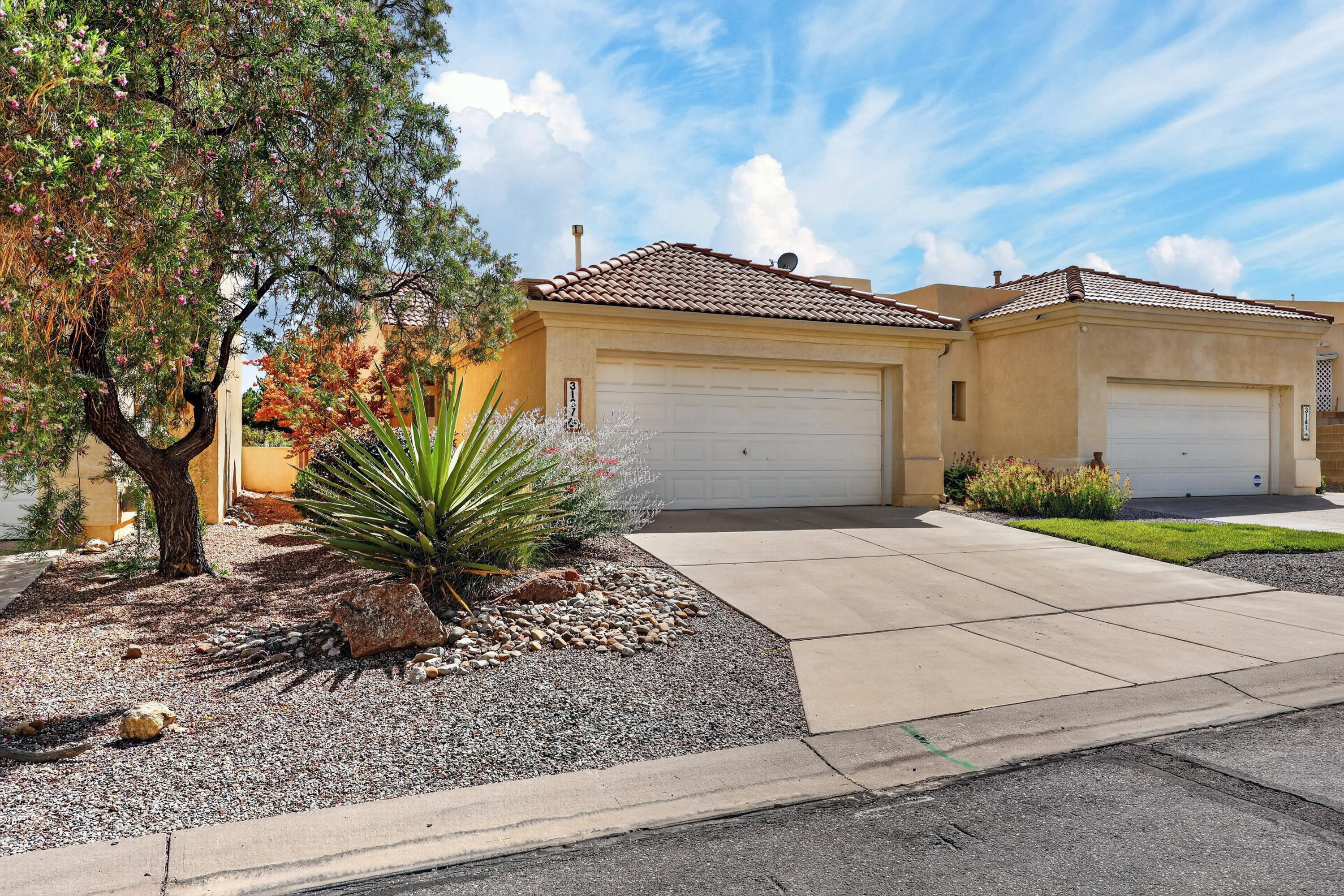 3137 Renaissance Loop SE