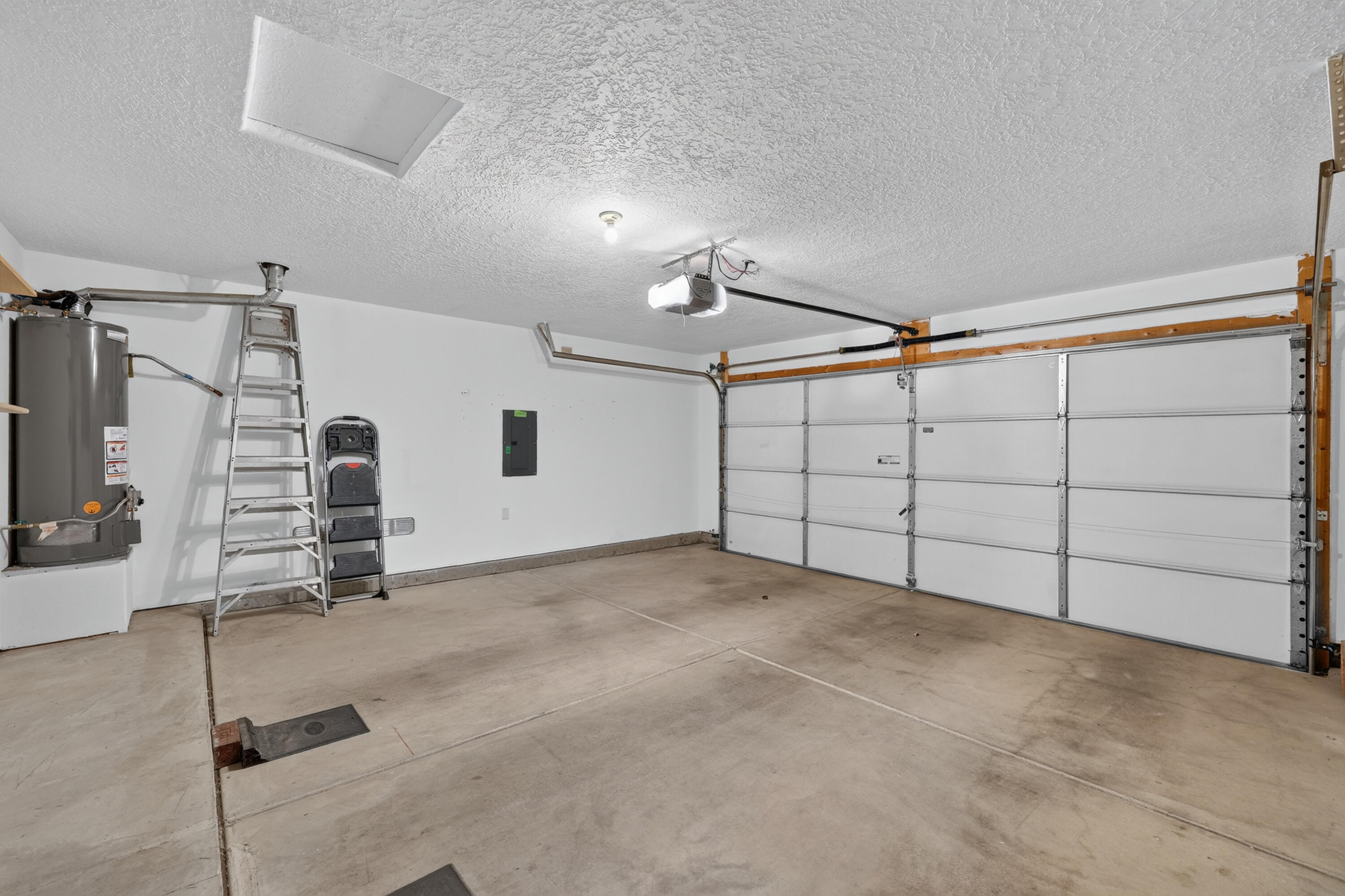 3137 Renaissance Loop SE