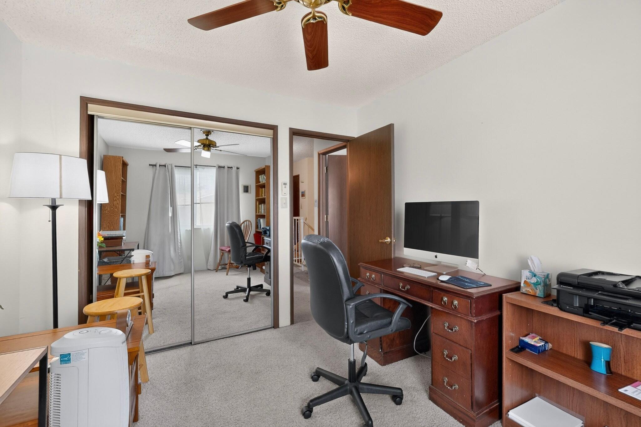 28 Westlake Drive NE