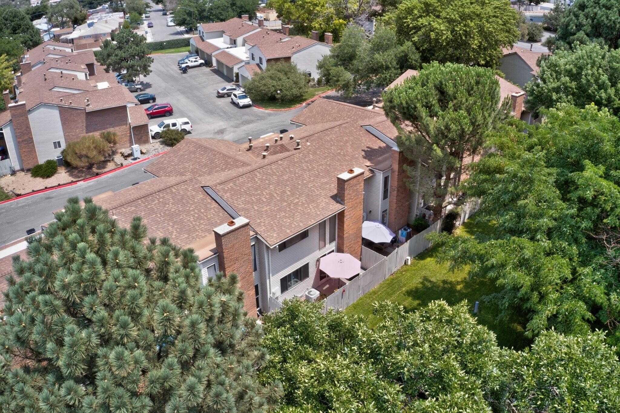 28 Westlake Drive NE