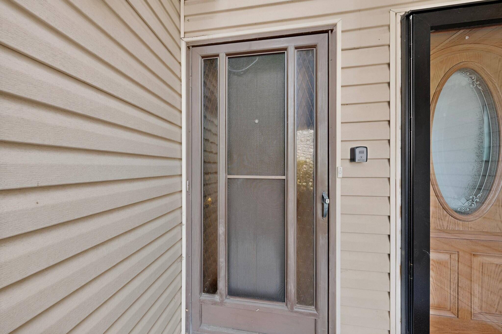 28 Westlake Drive NE