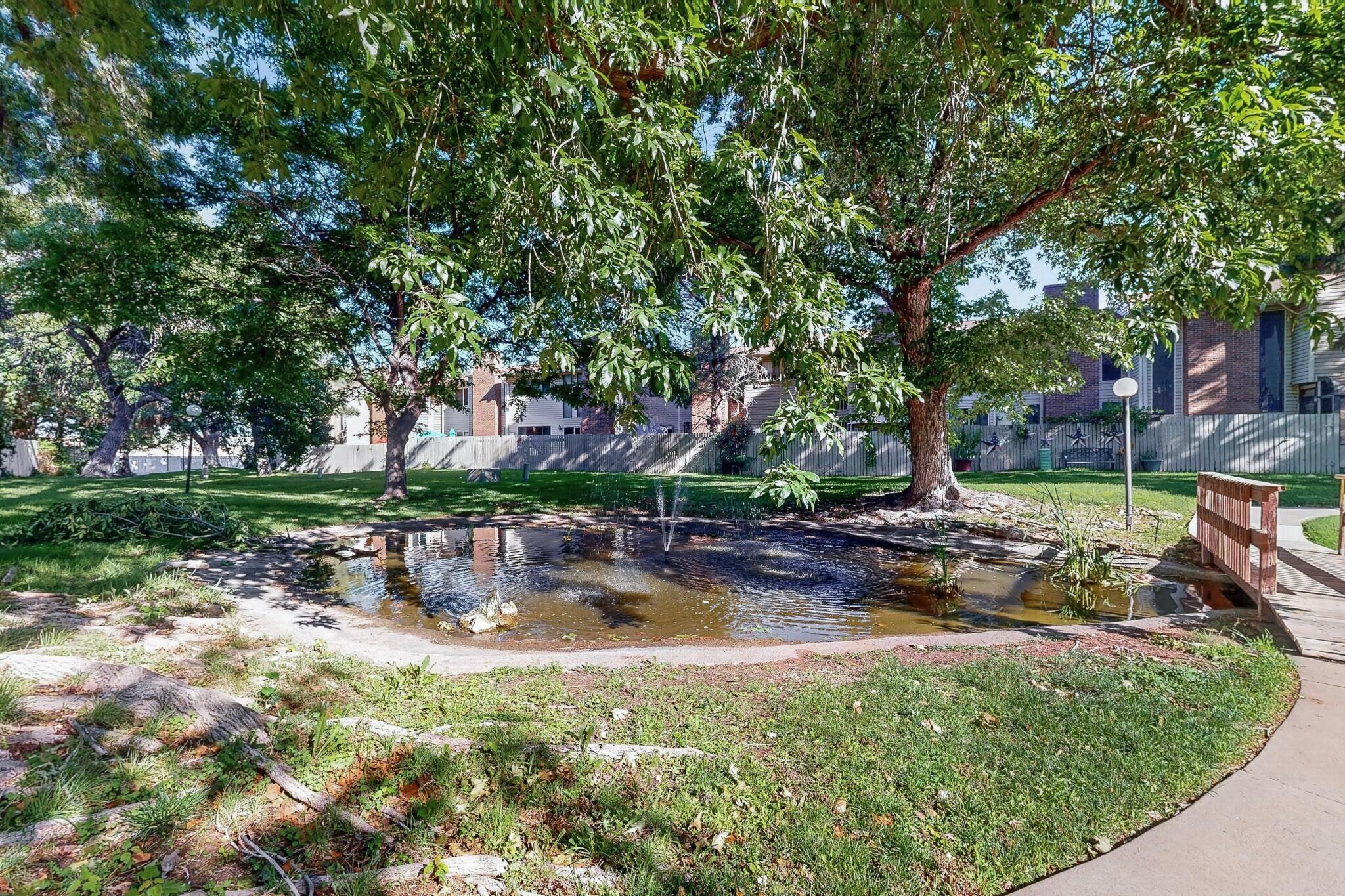 28 Westlake Drive NE