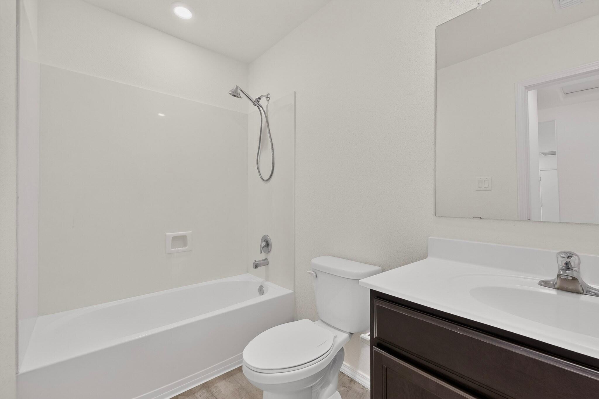 2410 Desi Loop