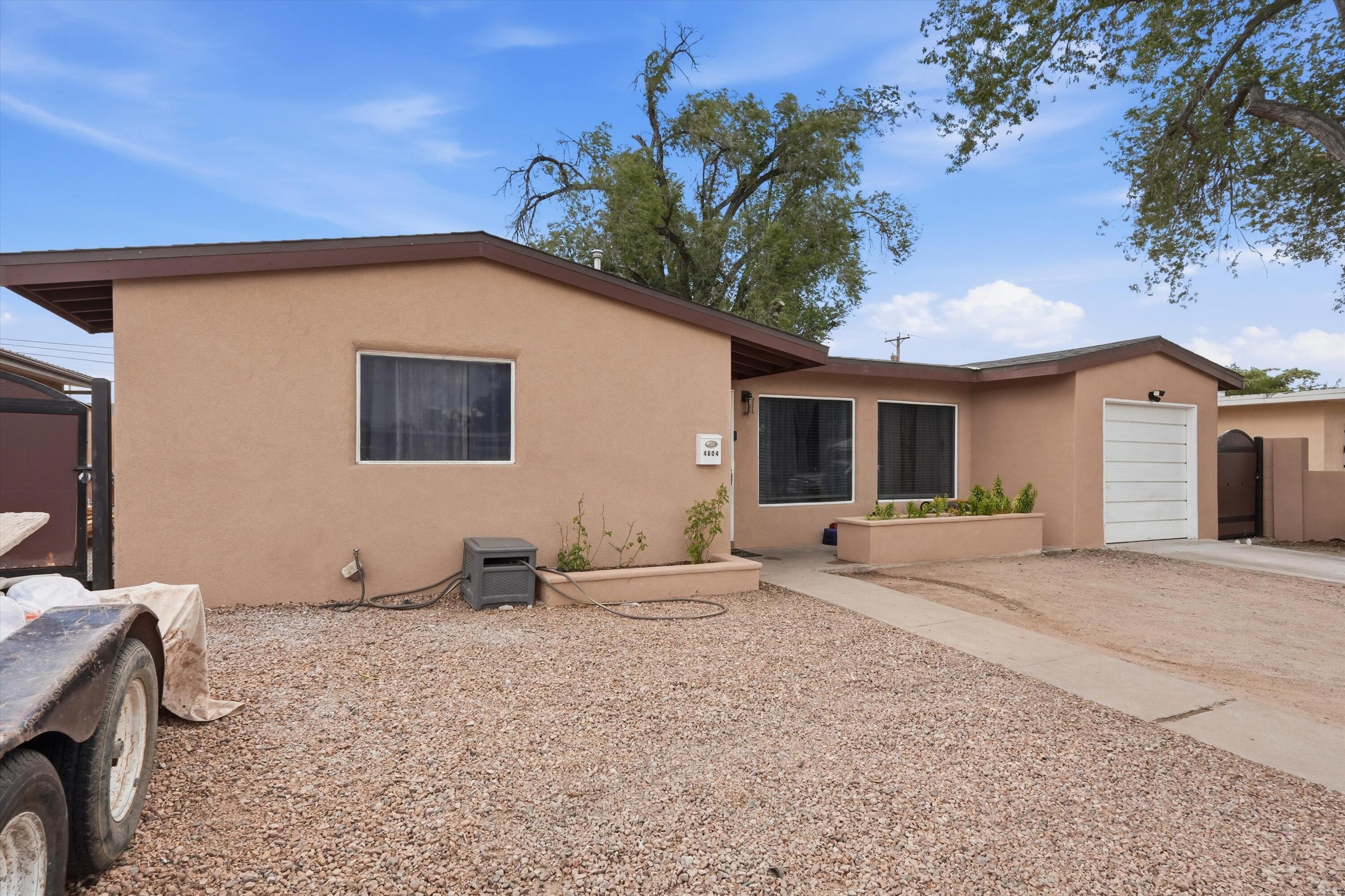 4604 Palo Duro Avenue NE