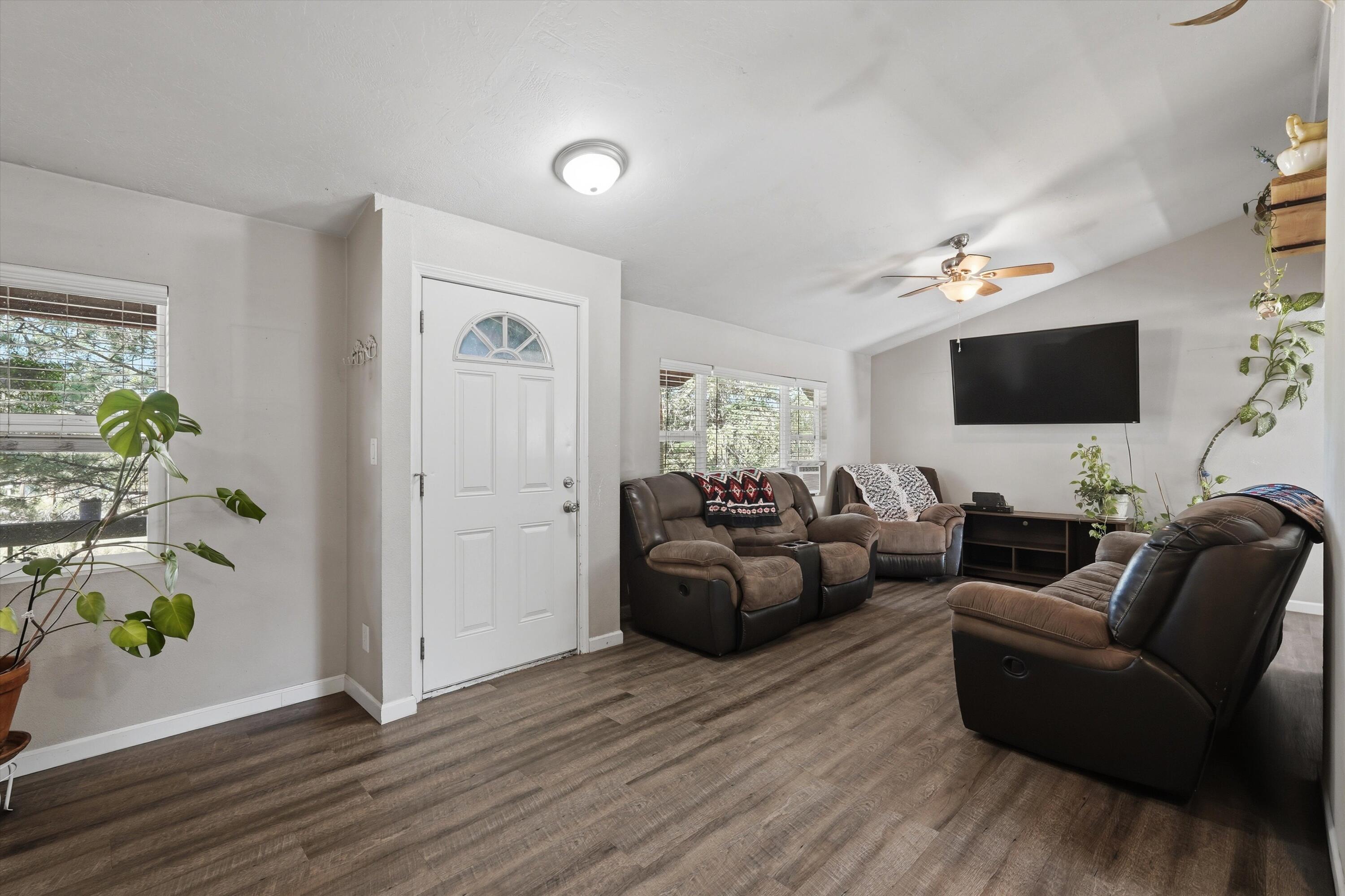 33 Jennifer Drive