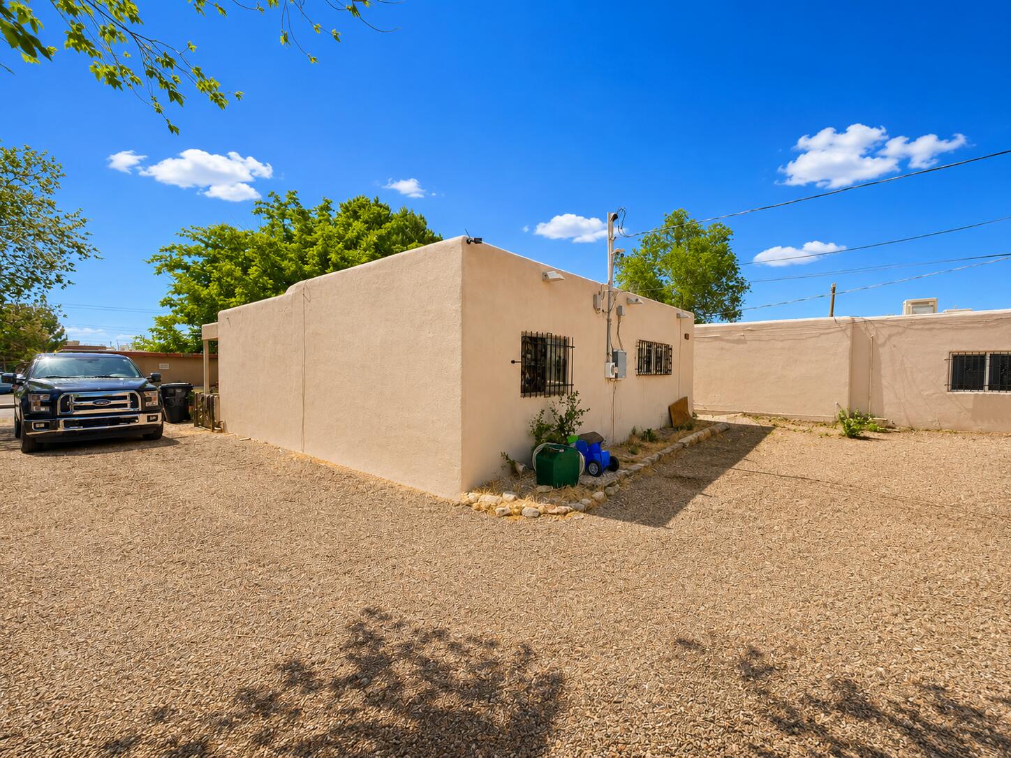 616 & 618 Mesilla Street SE
