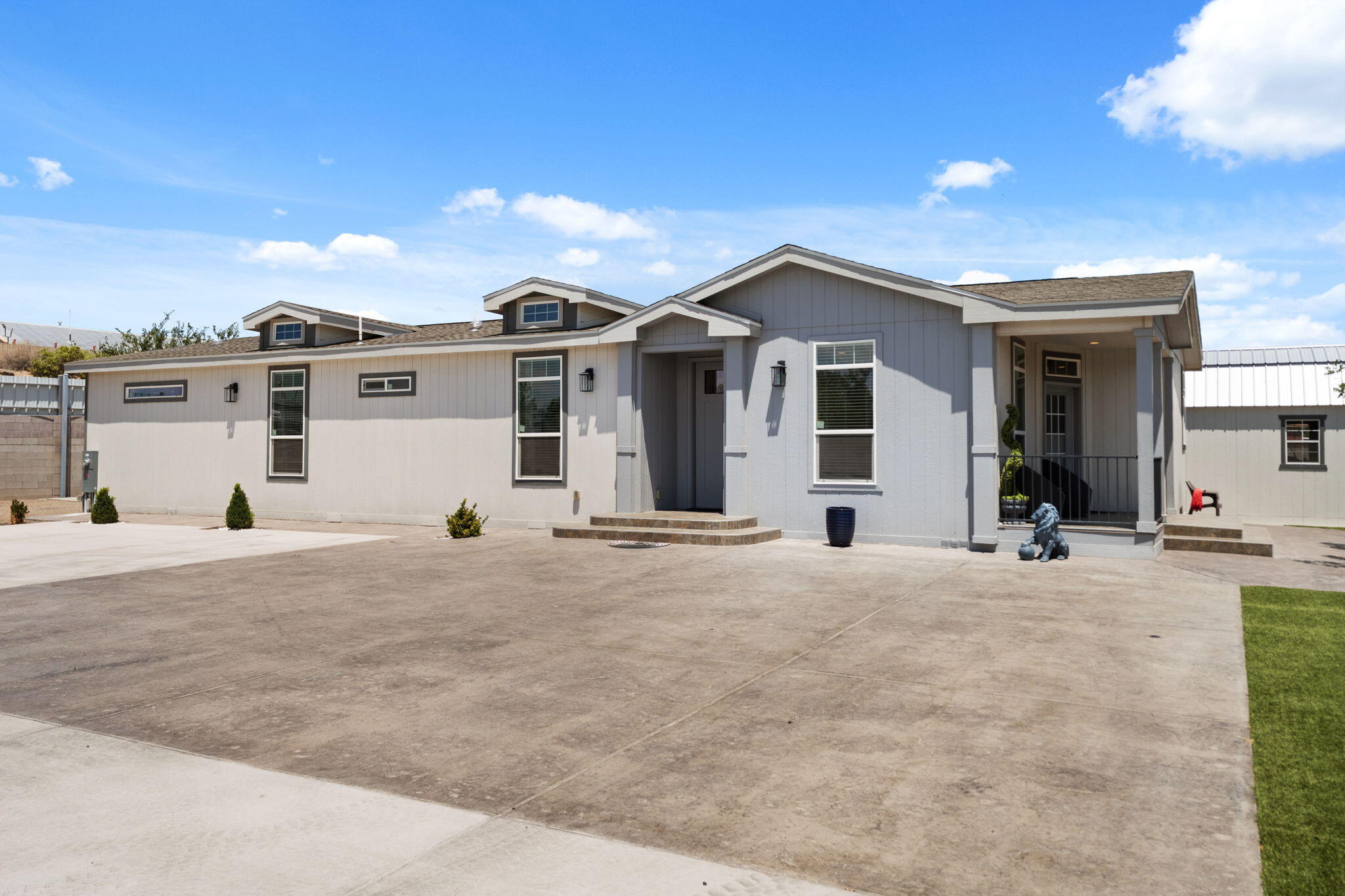 3447 Blake Road SW