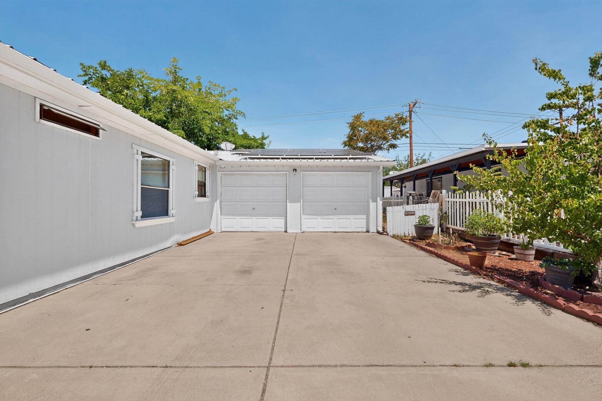 5119 Stream Court NE