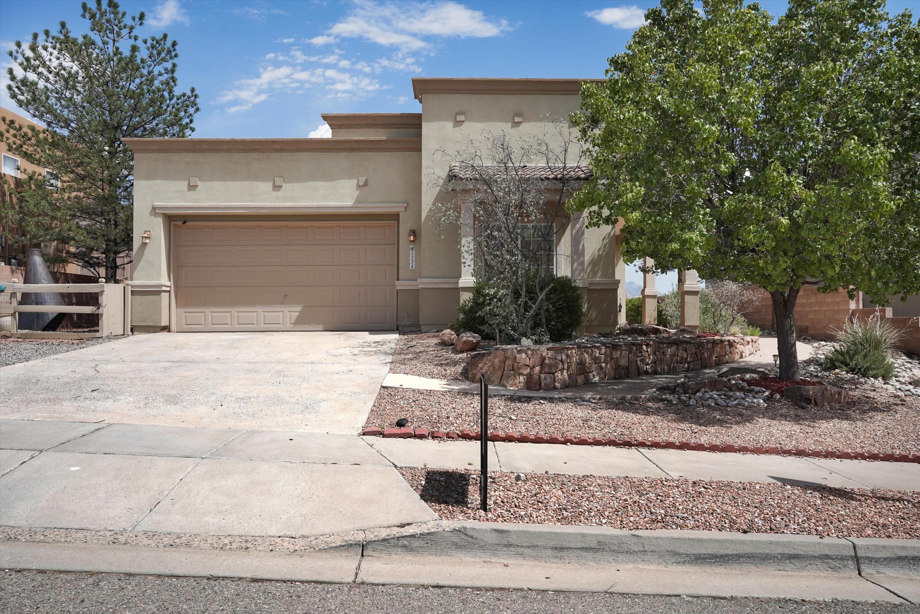 5524 Gladstone Drive NE
