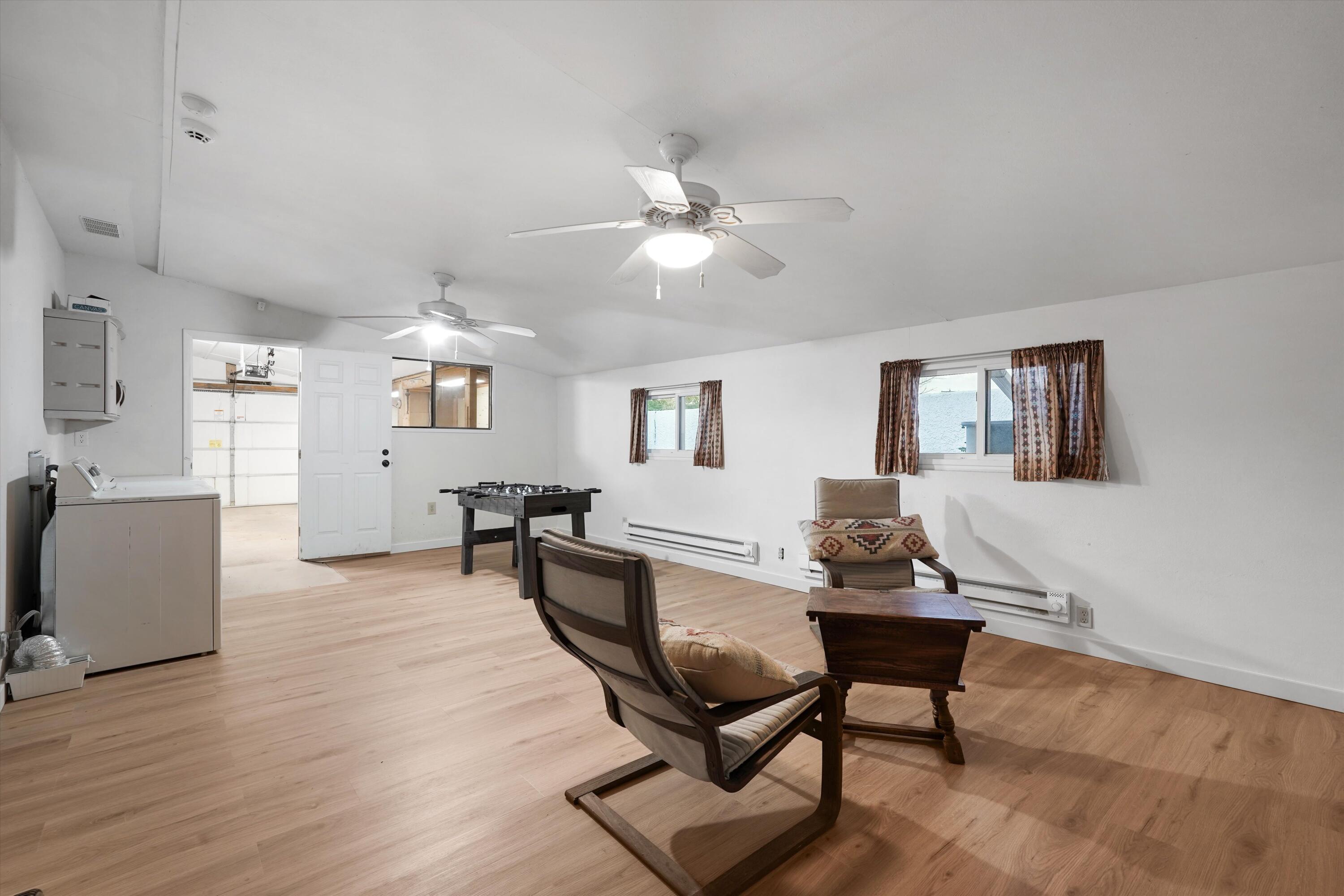 400 Sierra Drive SE