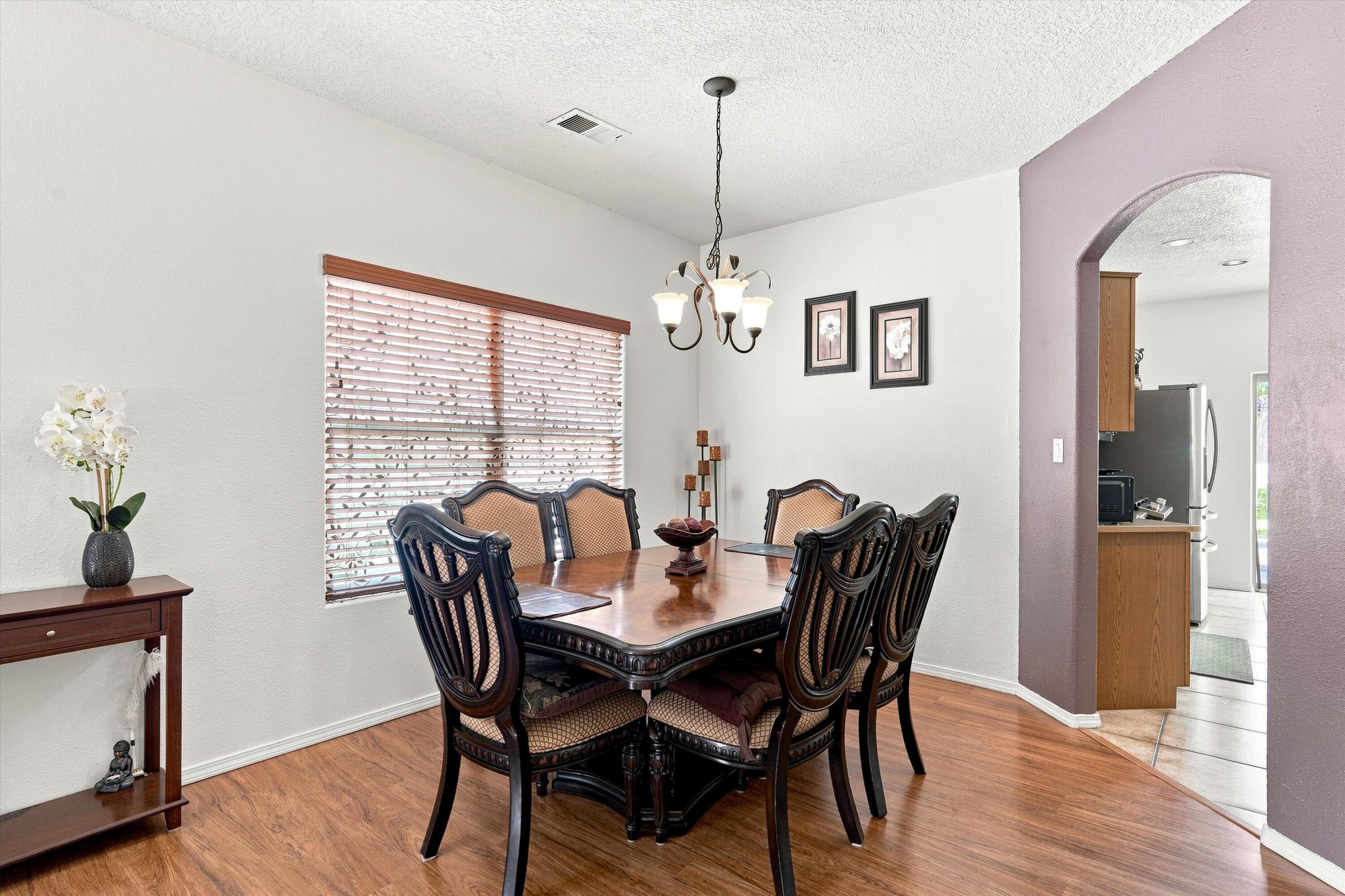 3032 Cochiti Street NE
