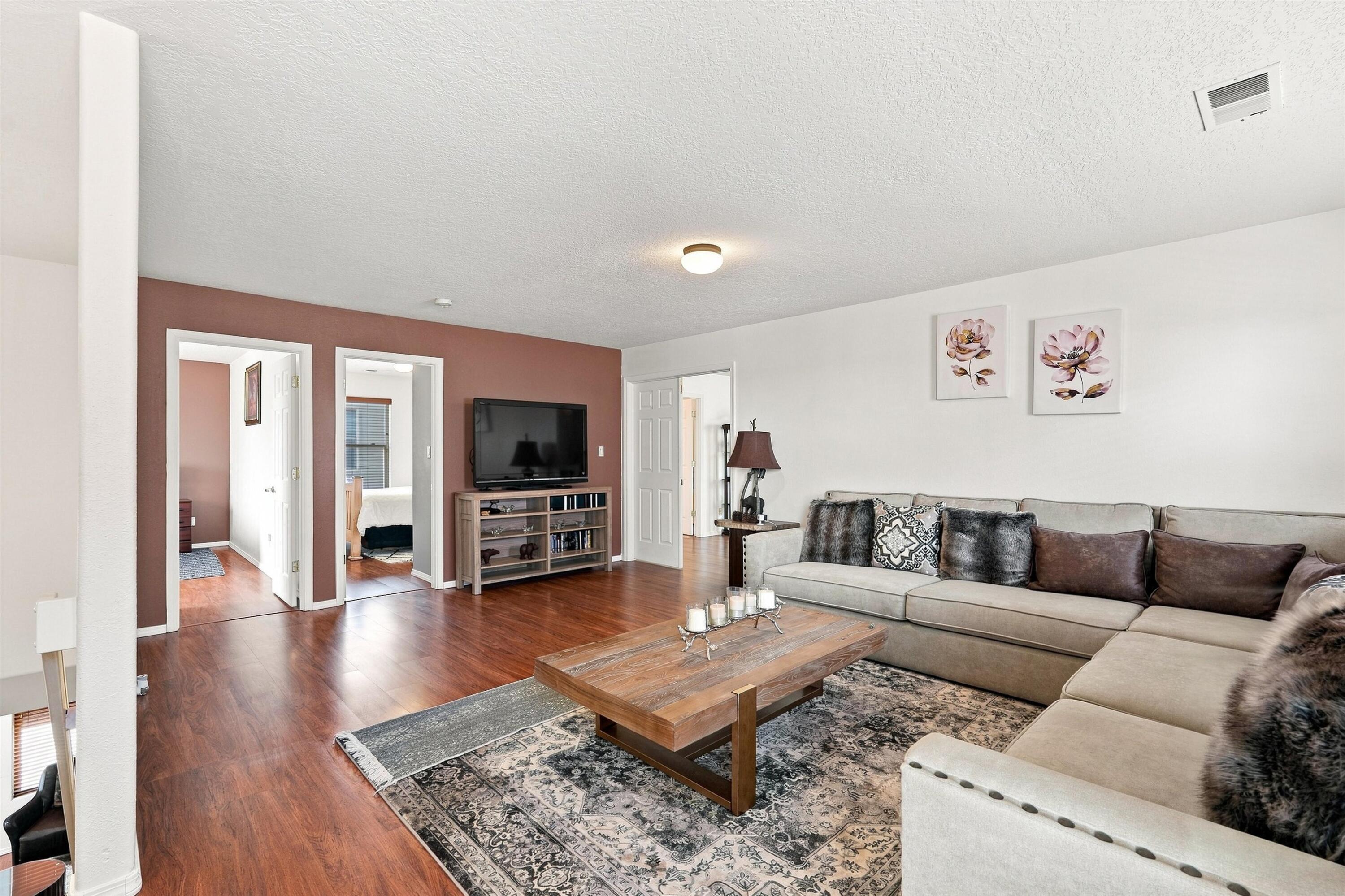 3032 Cochiti Street NE
