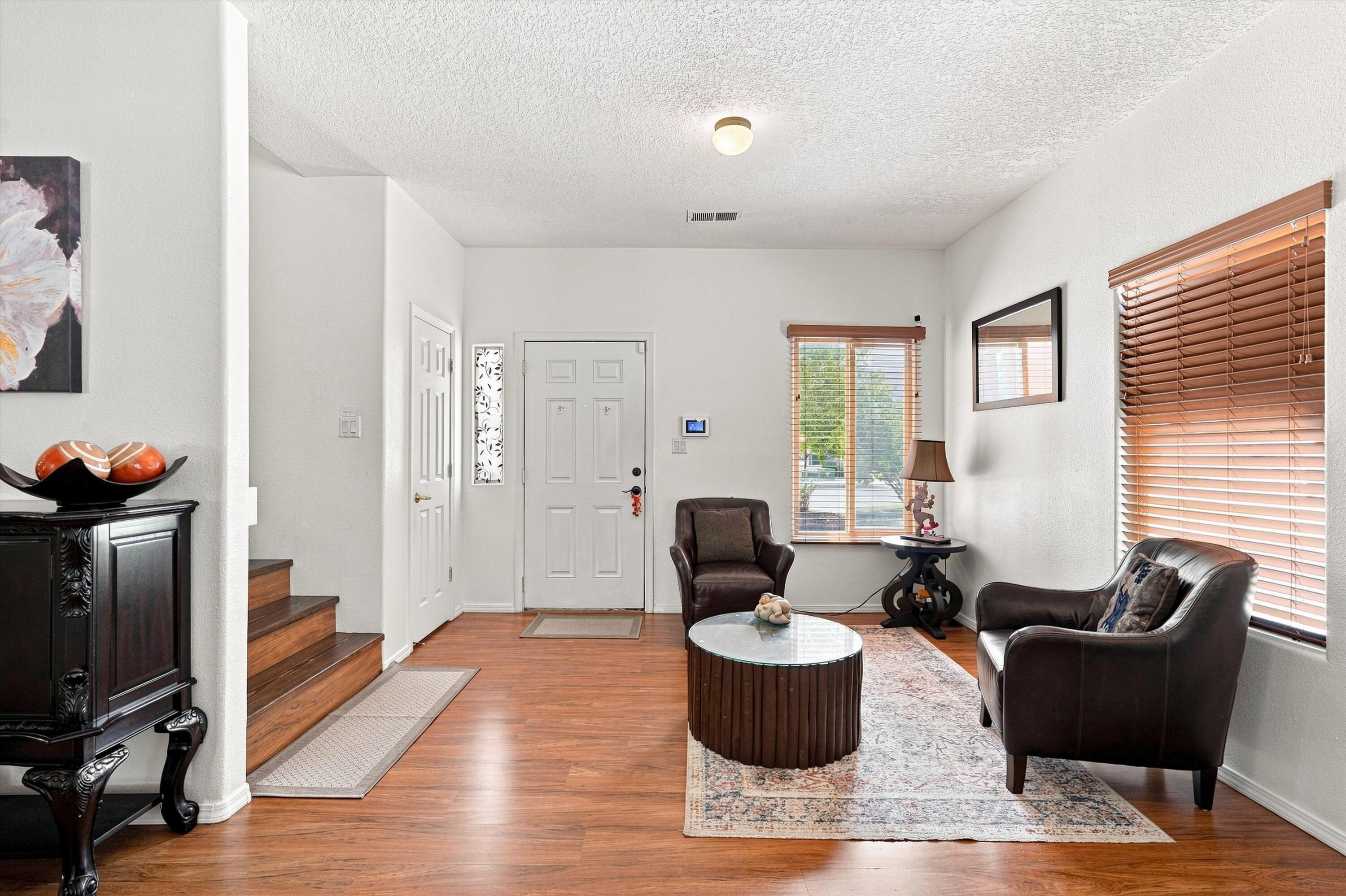 3032 Cochiti Street NE