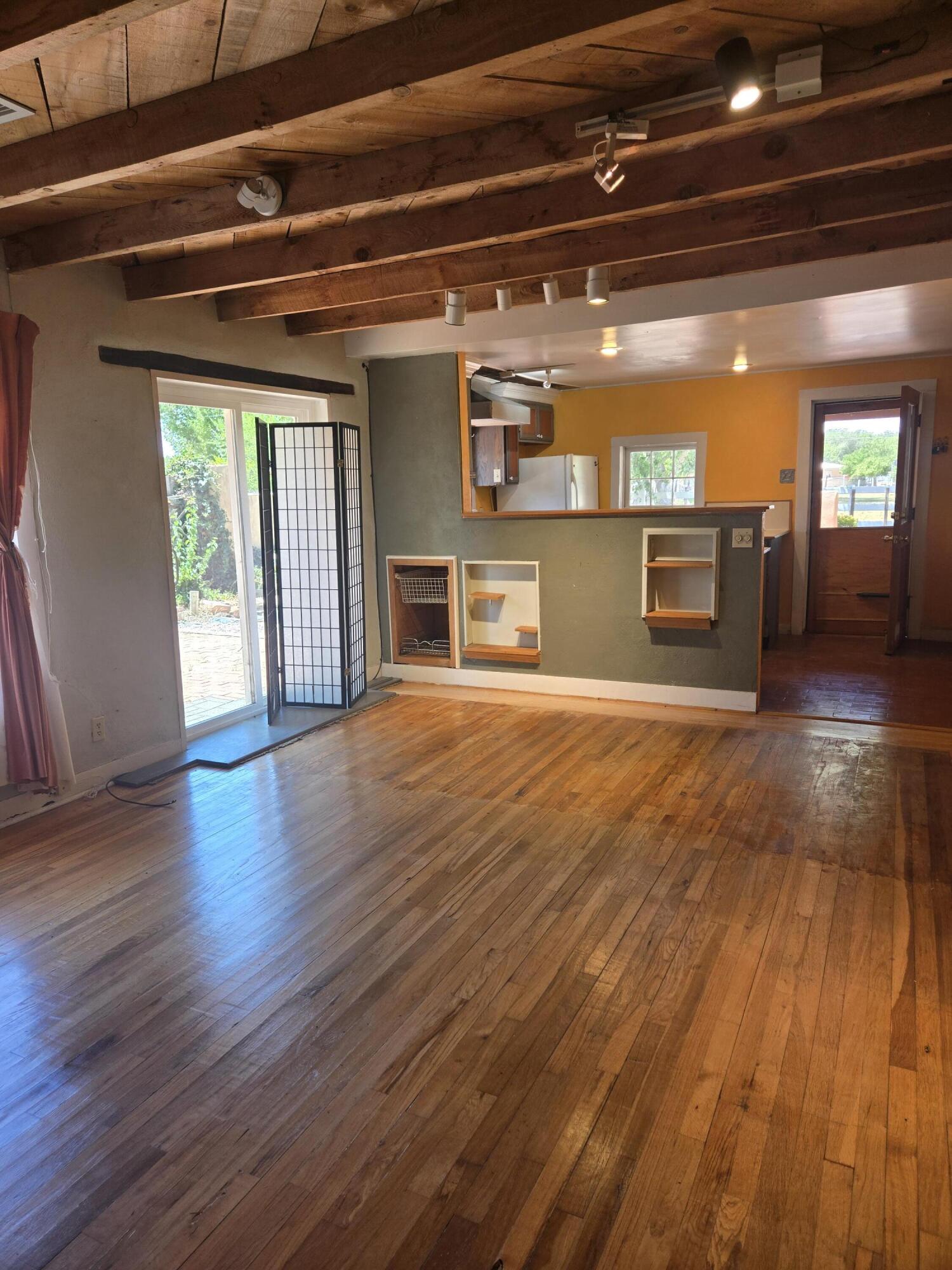 28 Fermin Chavez Road
