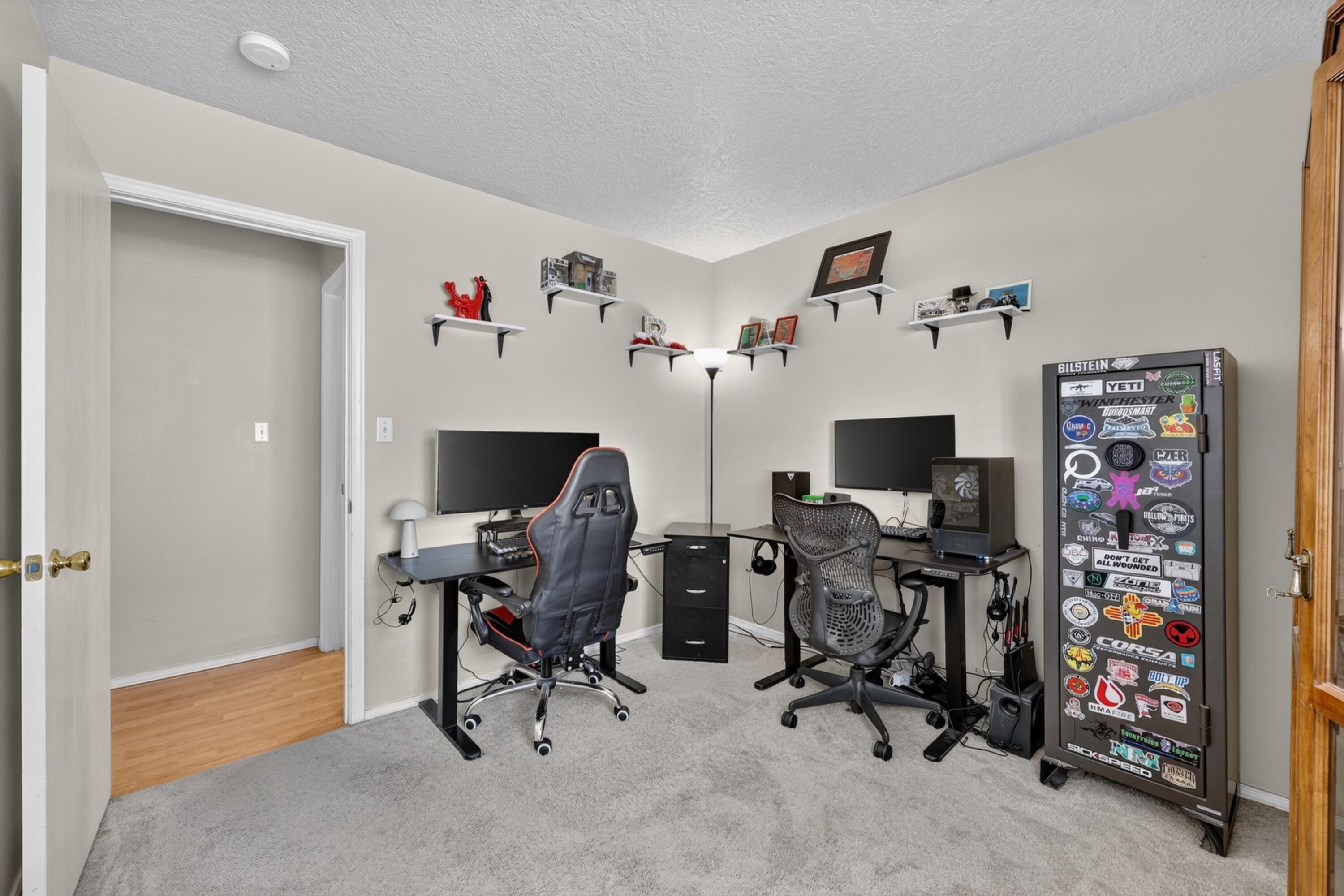 901 Perry Meadows Drive NE