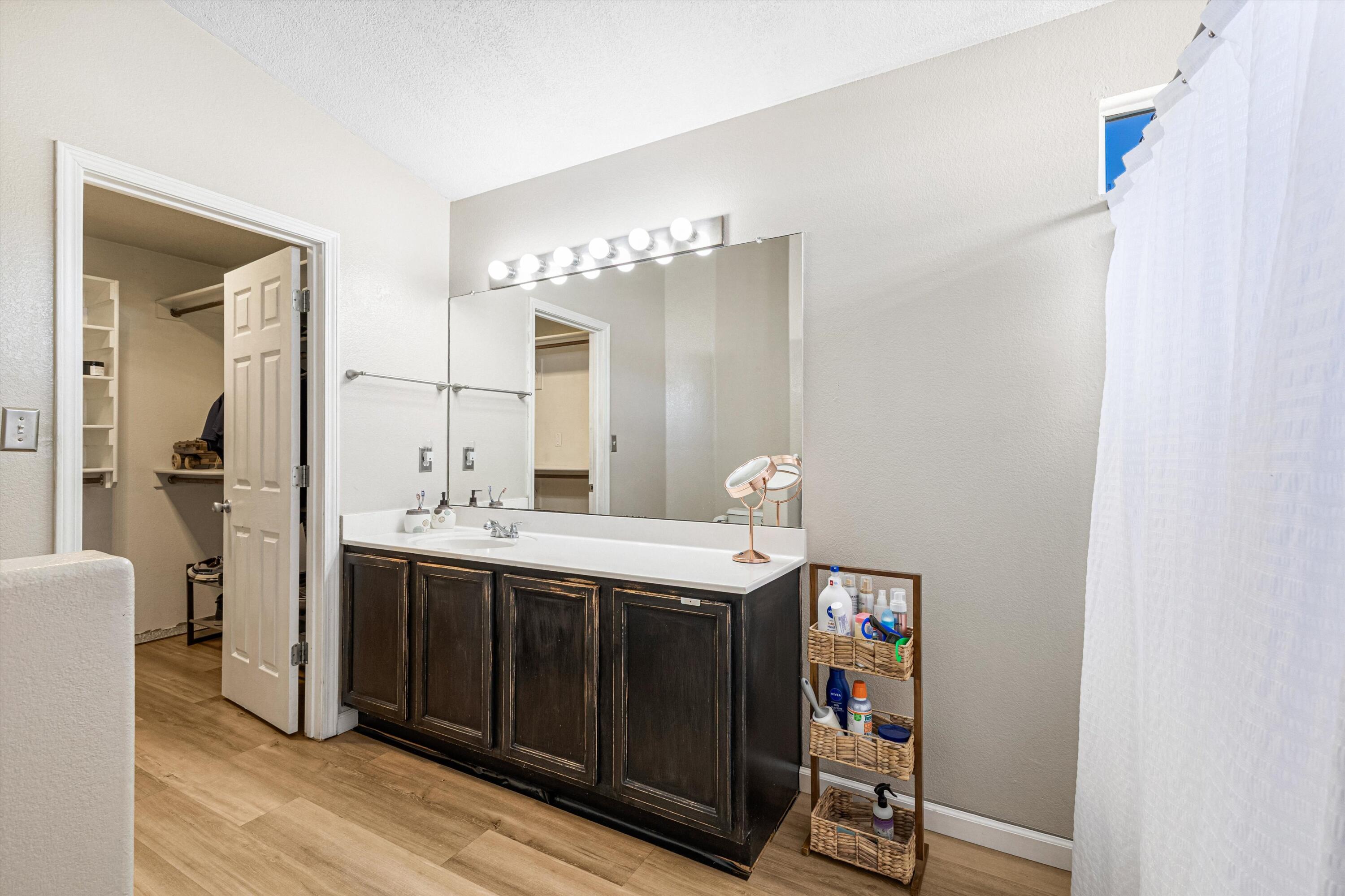 8305 Vista Estrella Lane SW