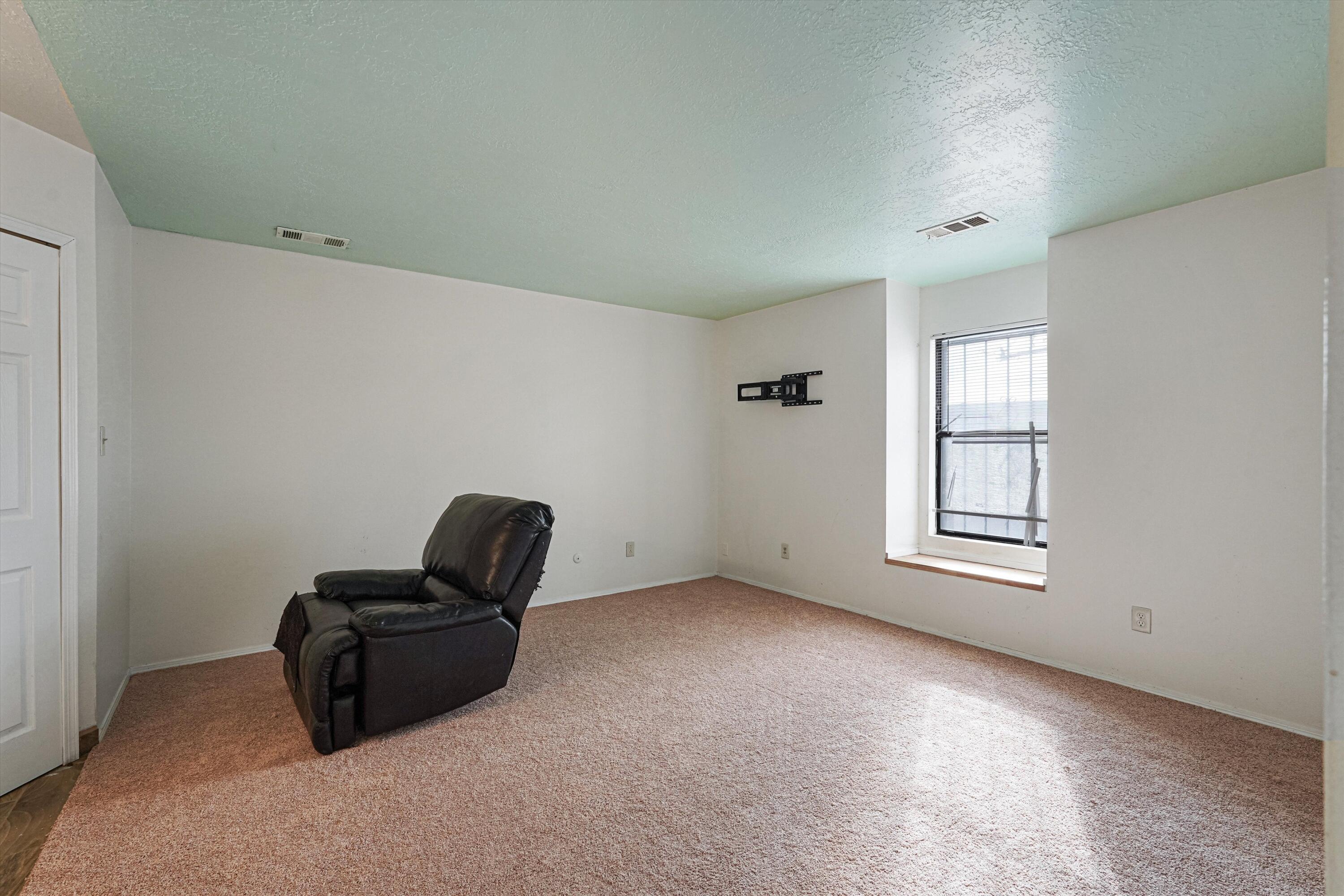 868 Campfire Road SE