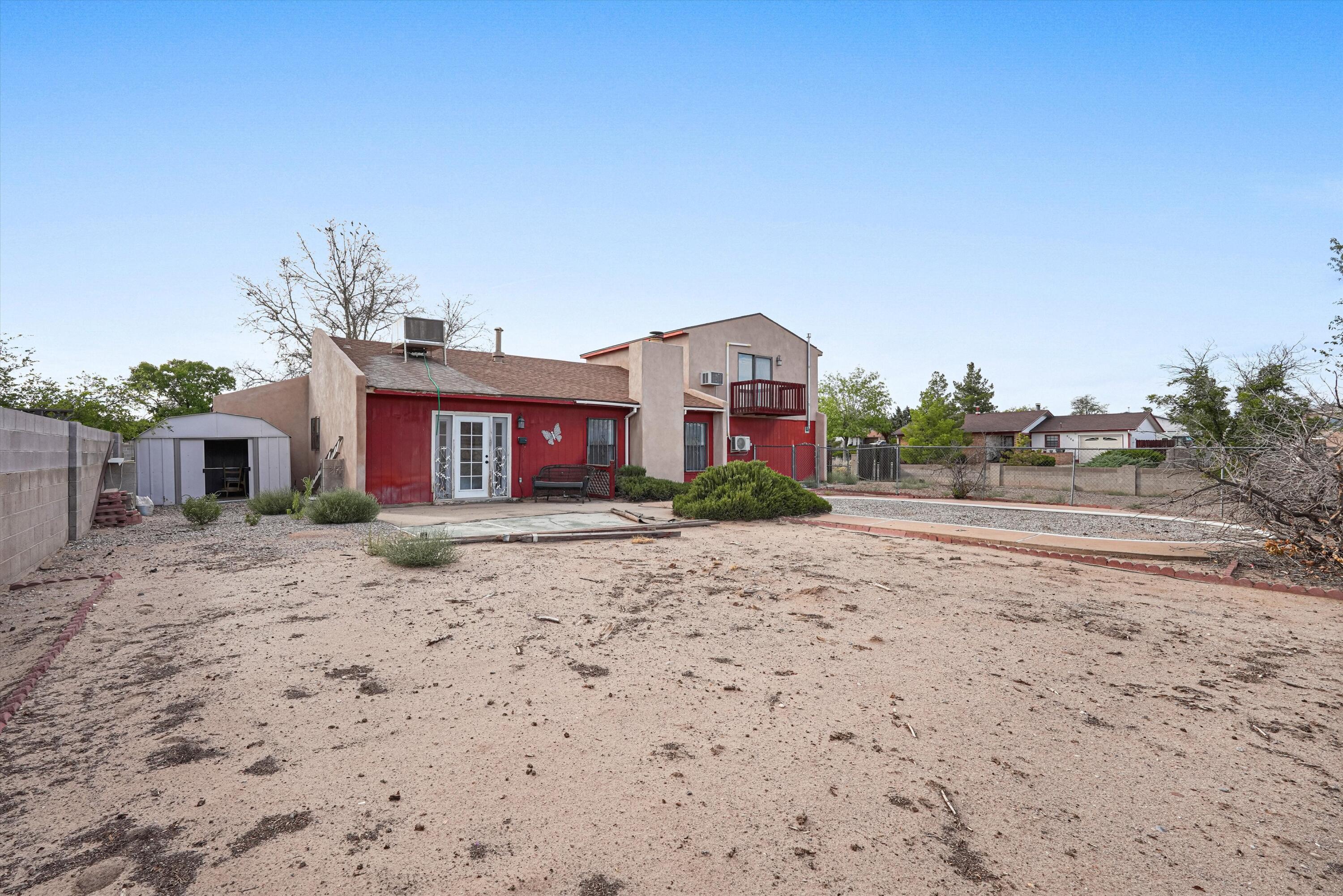 868 Campfire Road SE