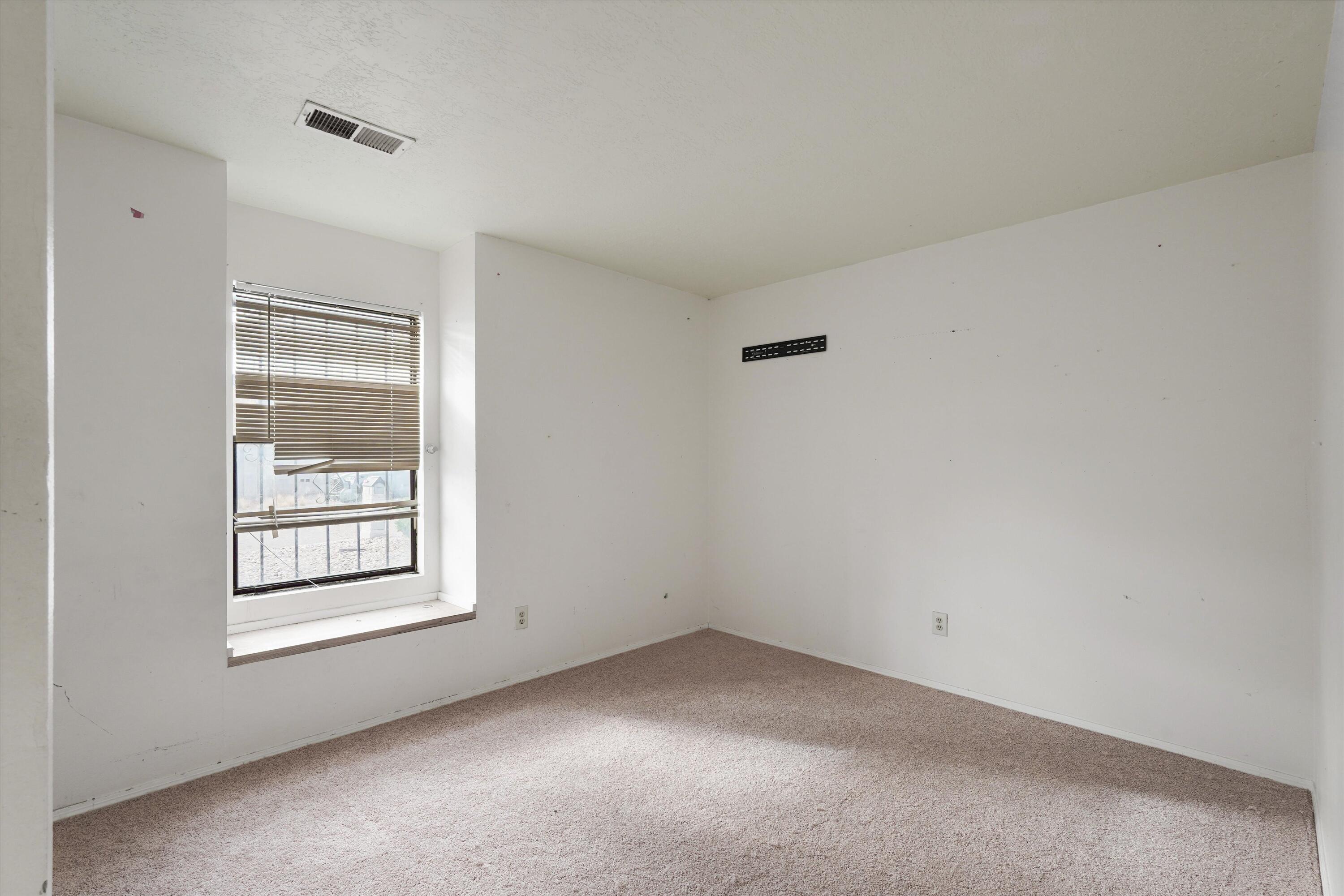 868 Campfire Road SE
