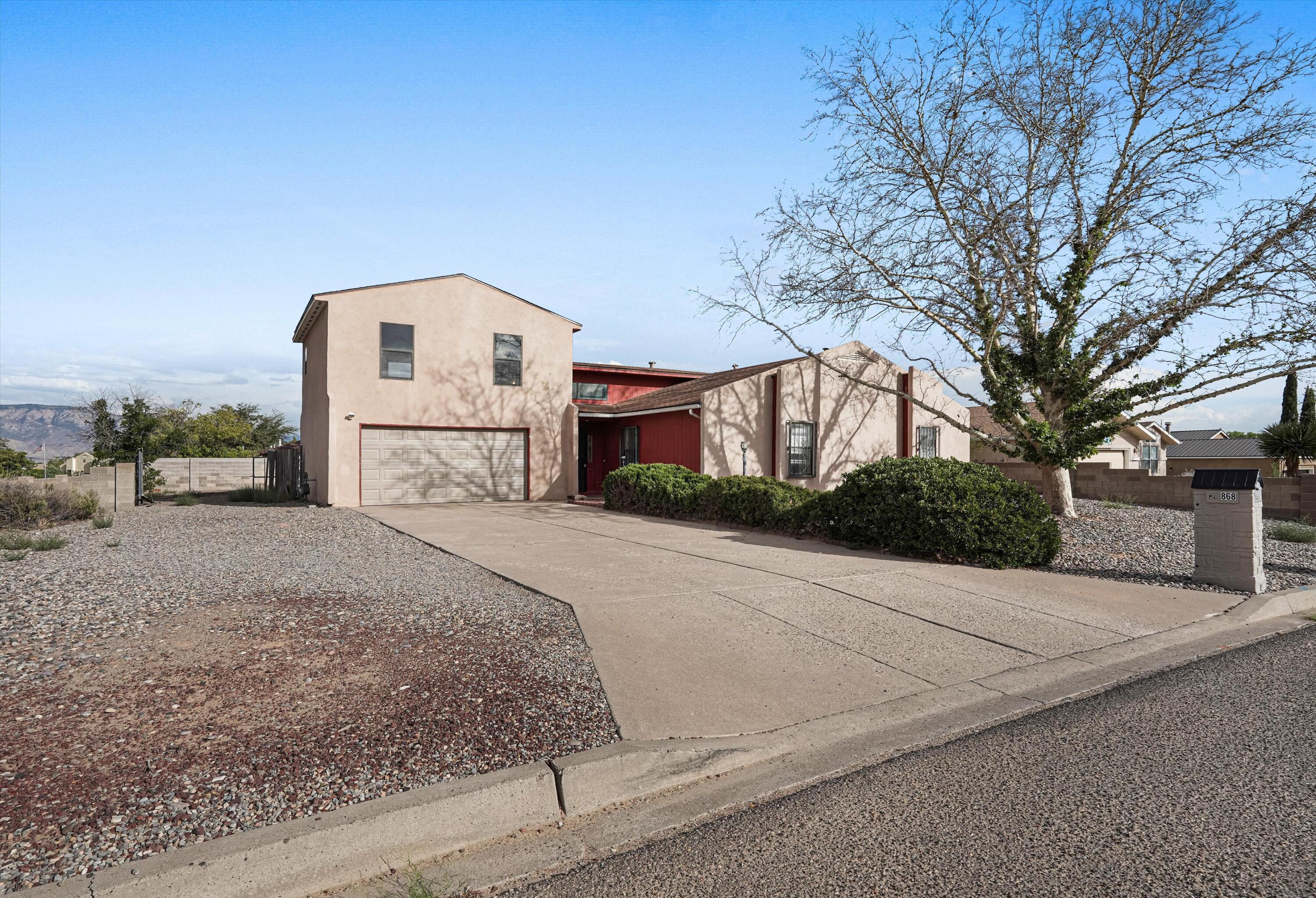 868 Campfire Road SE