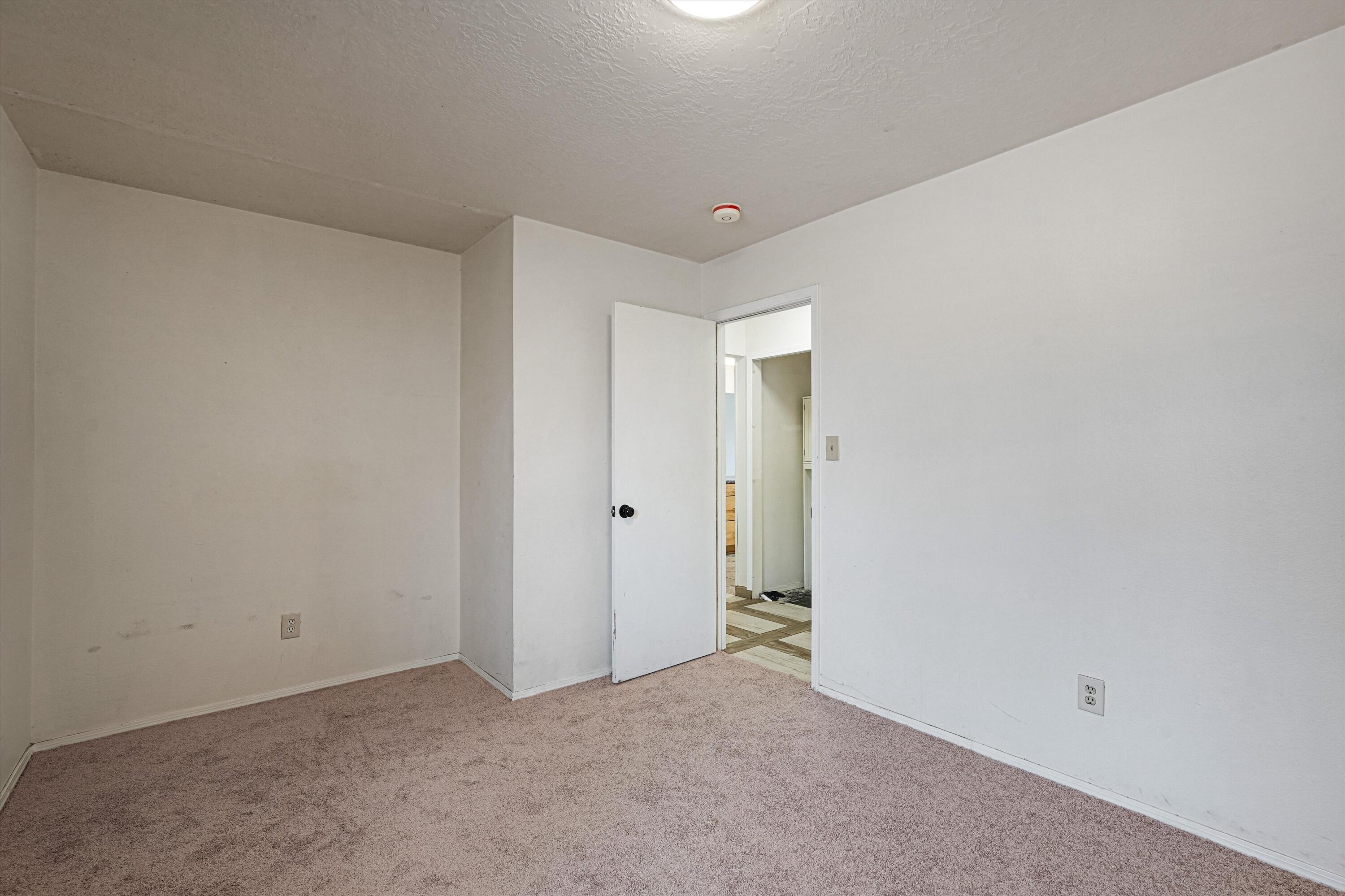 868 Campfire Road SE