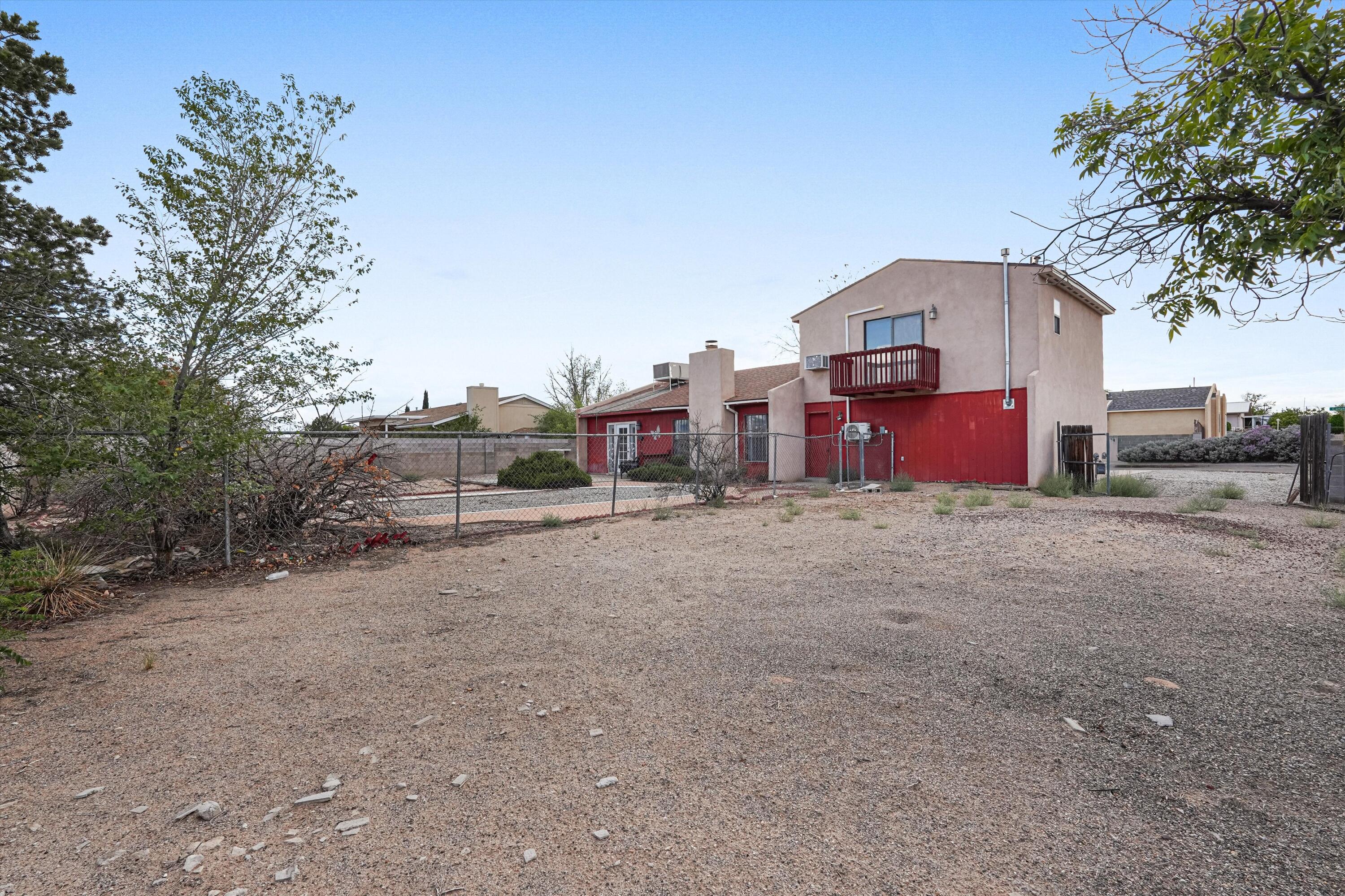 868 Campfire Road SE
