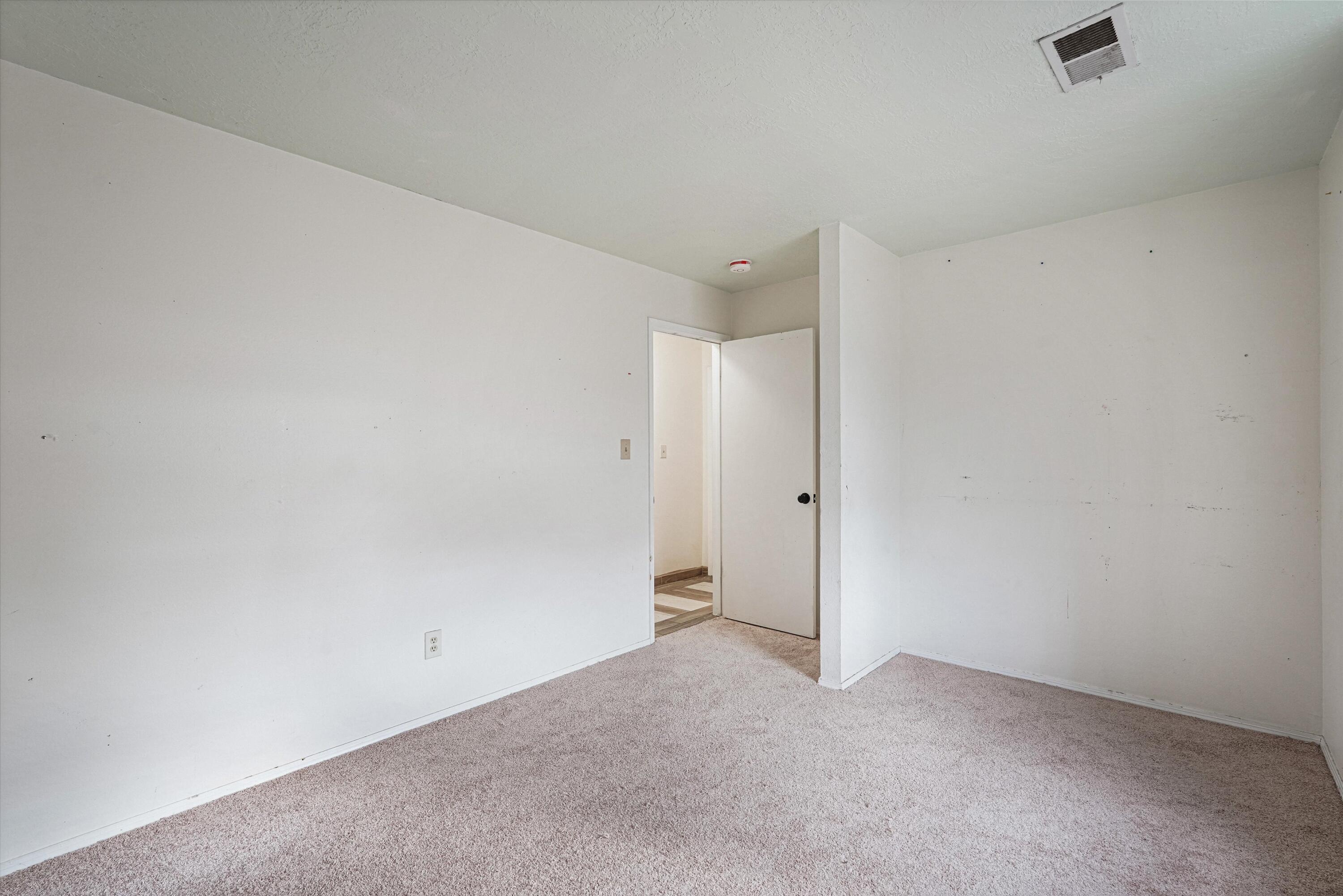868 Campfire Road SE