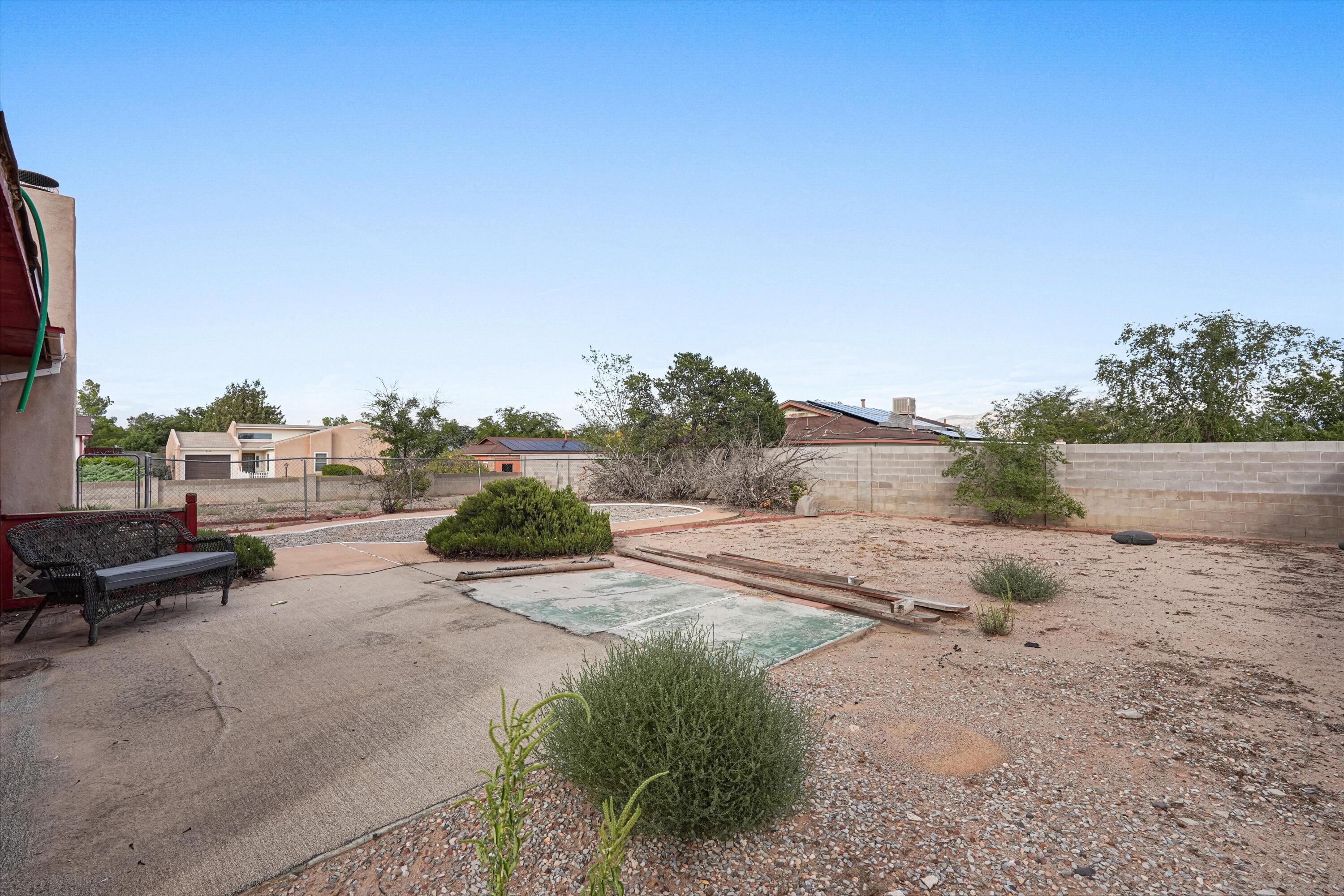 868 Campfire Road SE