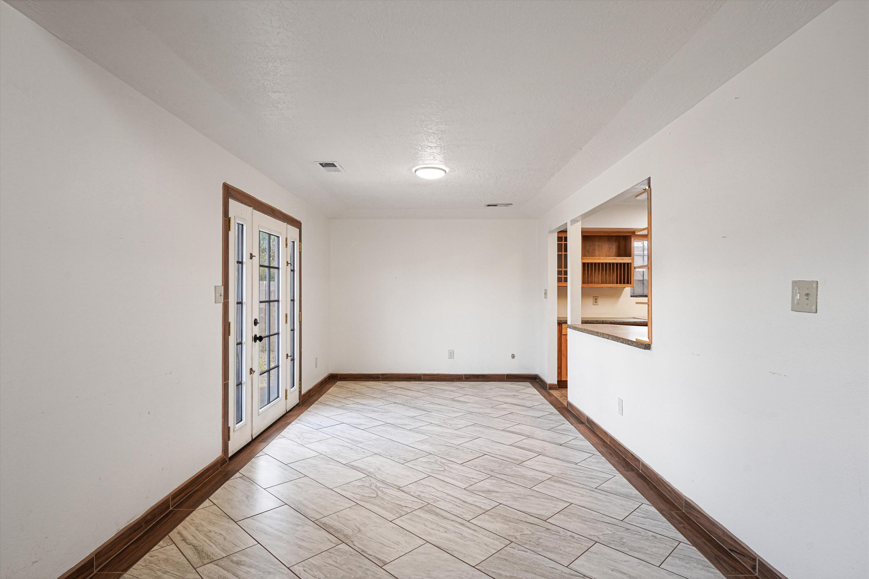868 Campfire Road SE