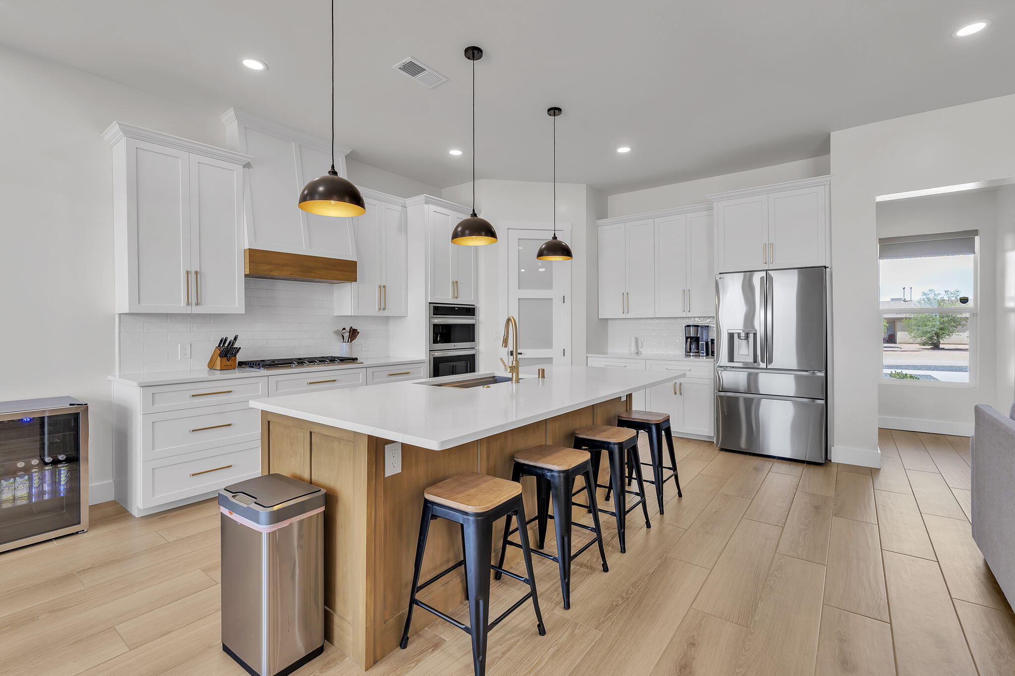 324 2nd Street NE