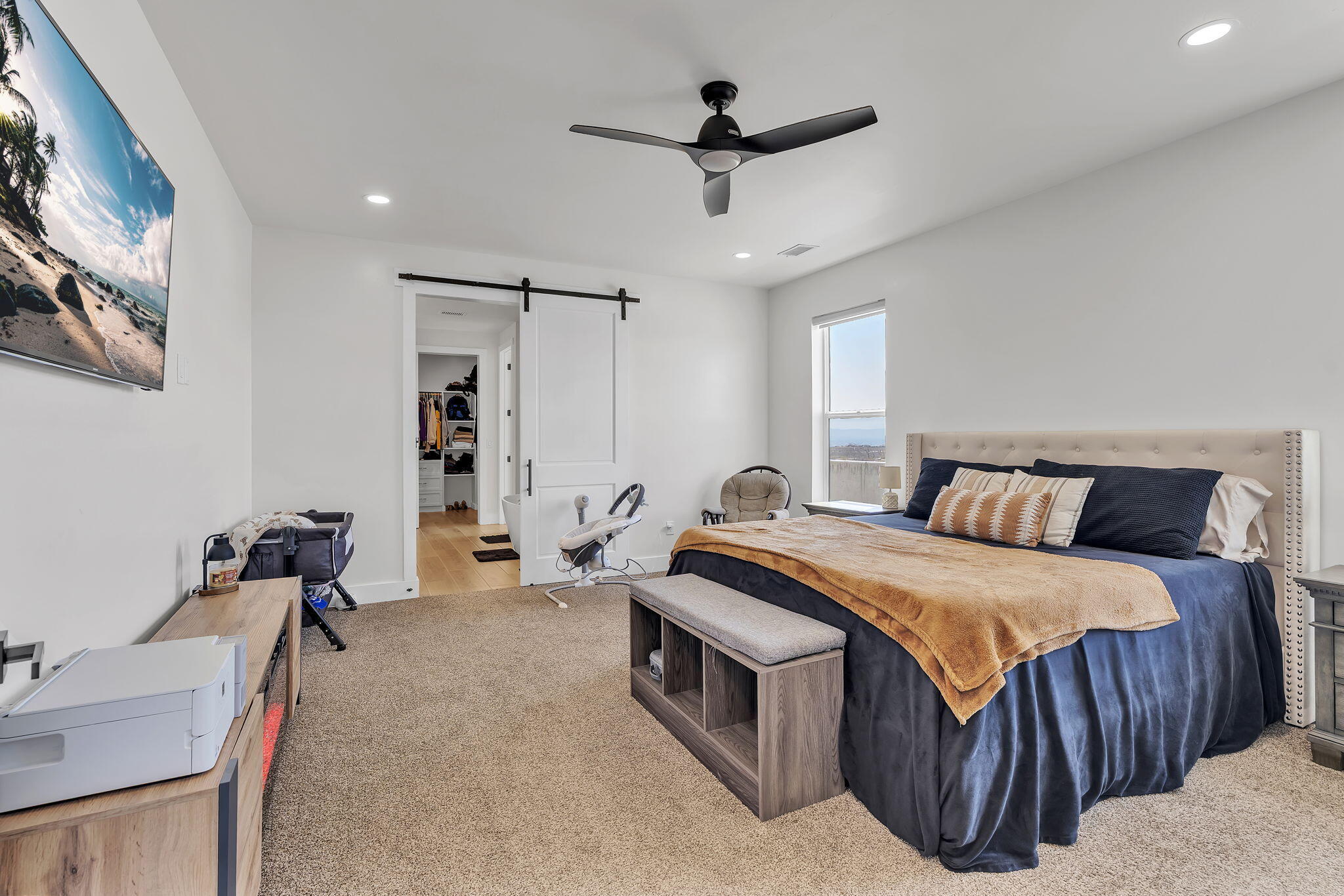 324 2nd Street NE