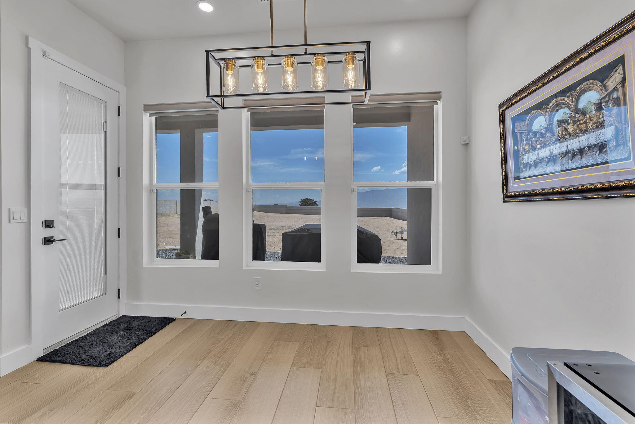 324 2nd Street NE