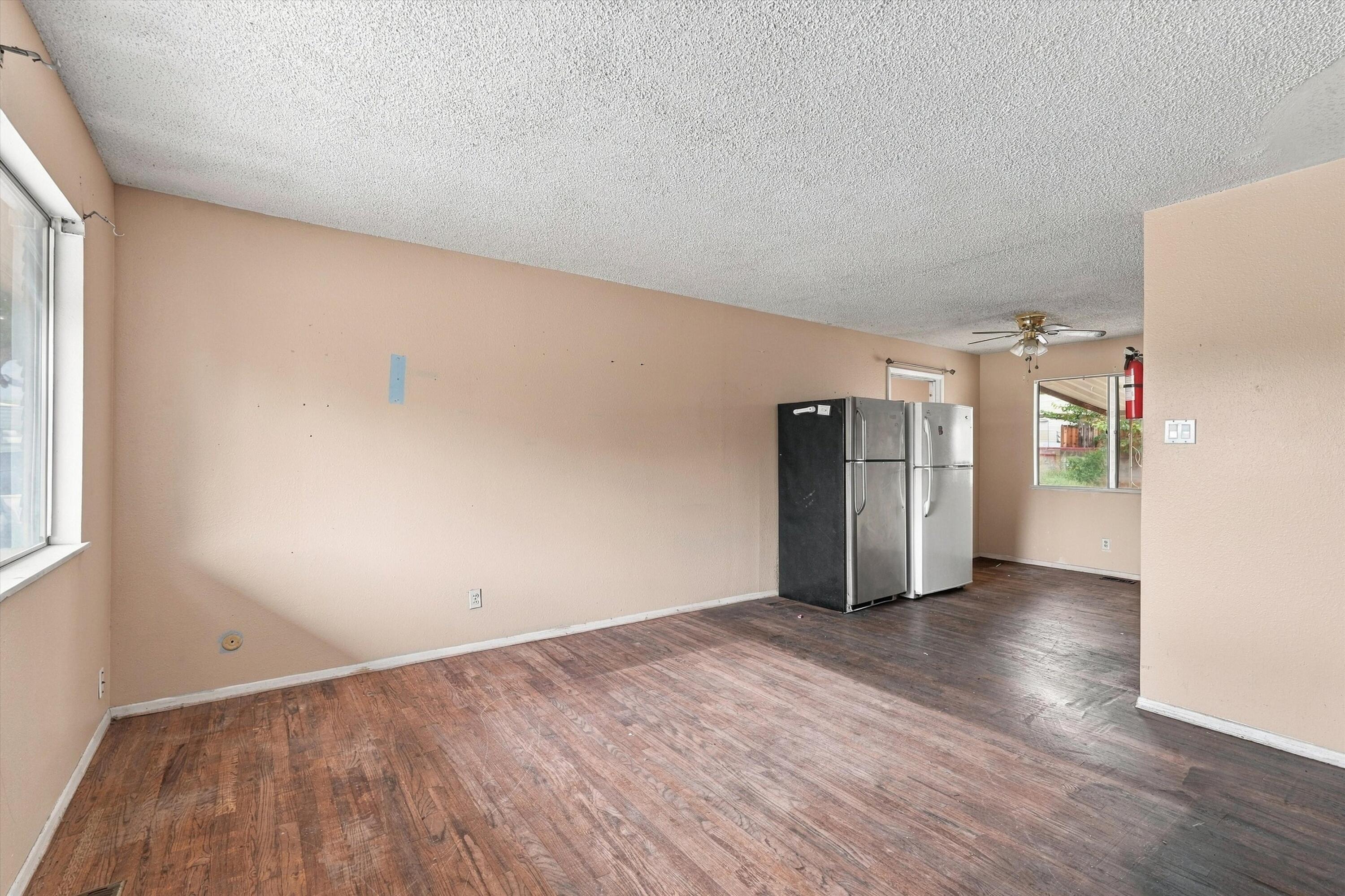 10516 Lexington Avenue NE
