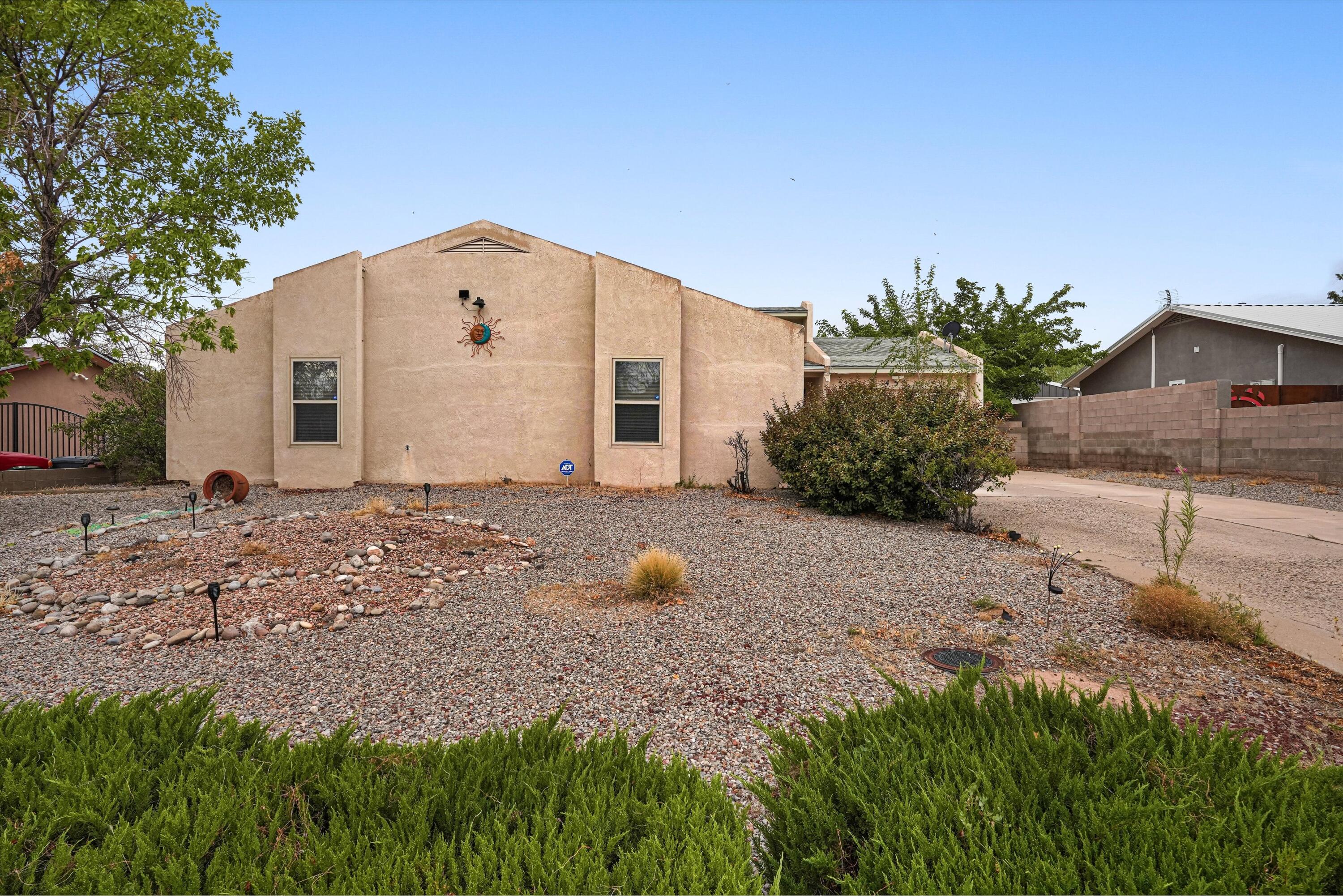 451 Stallion Road SE