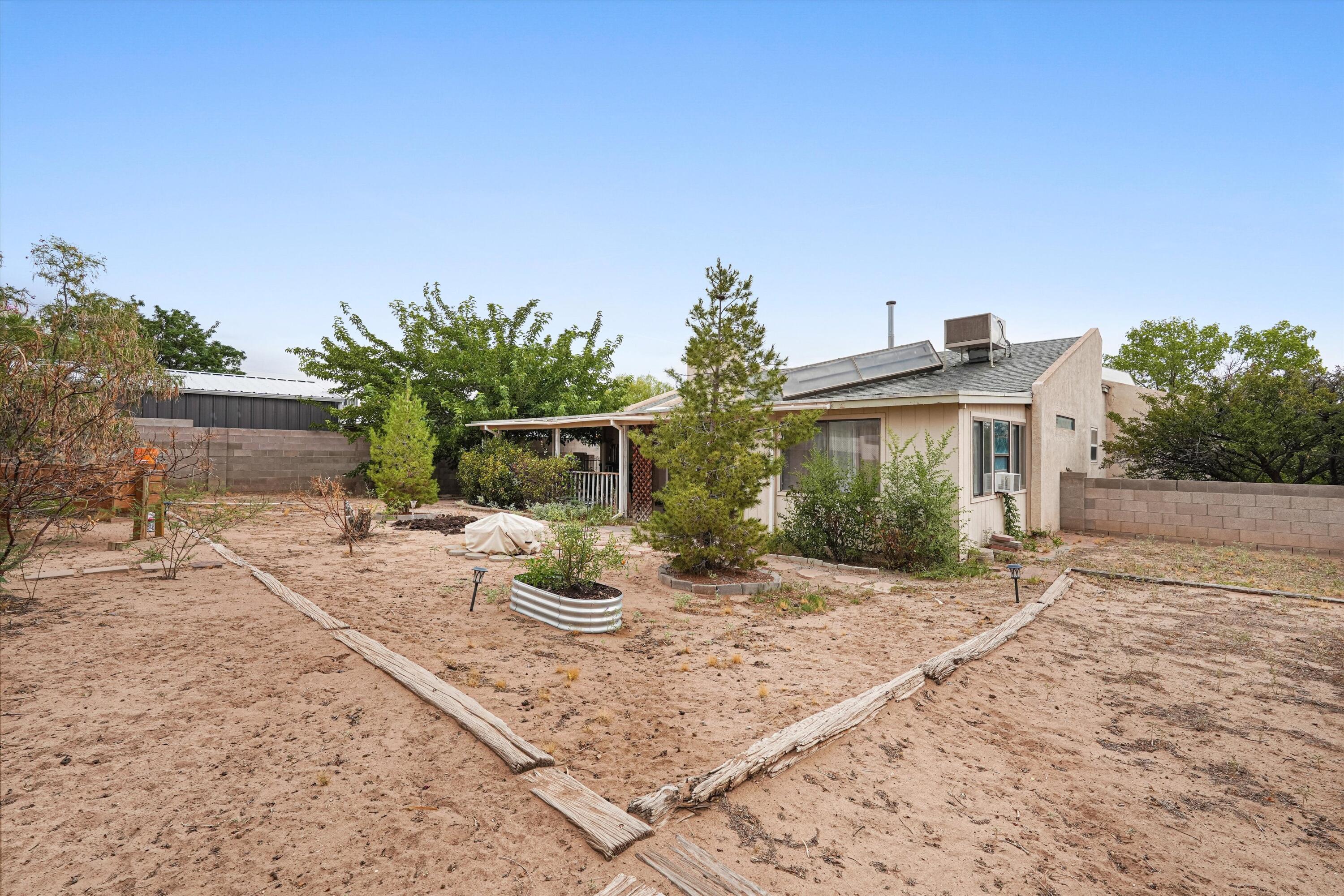 451 Stallion Road SE