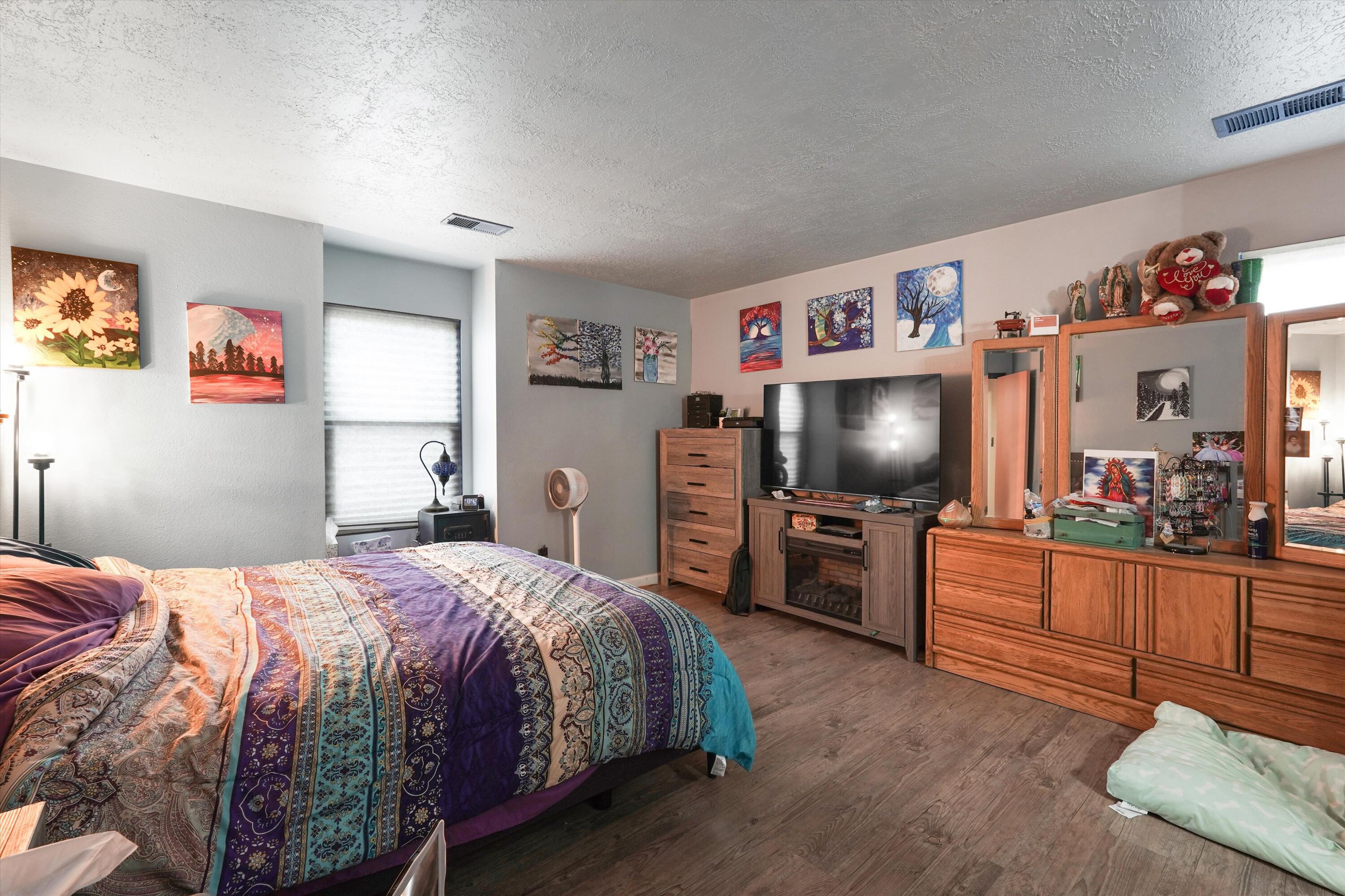 451 Stallion Road SE