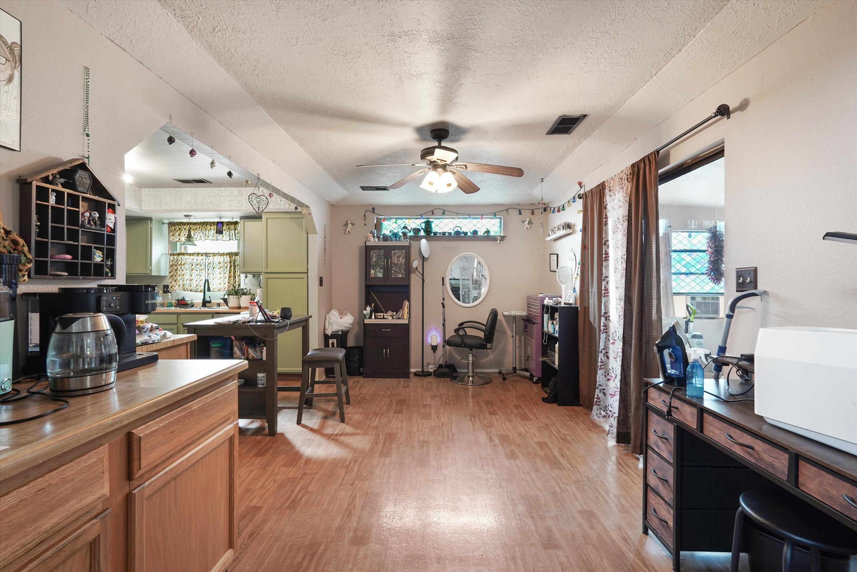 451 Stallion Road SE