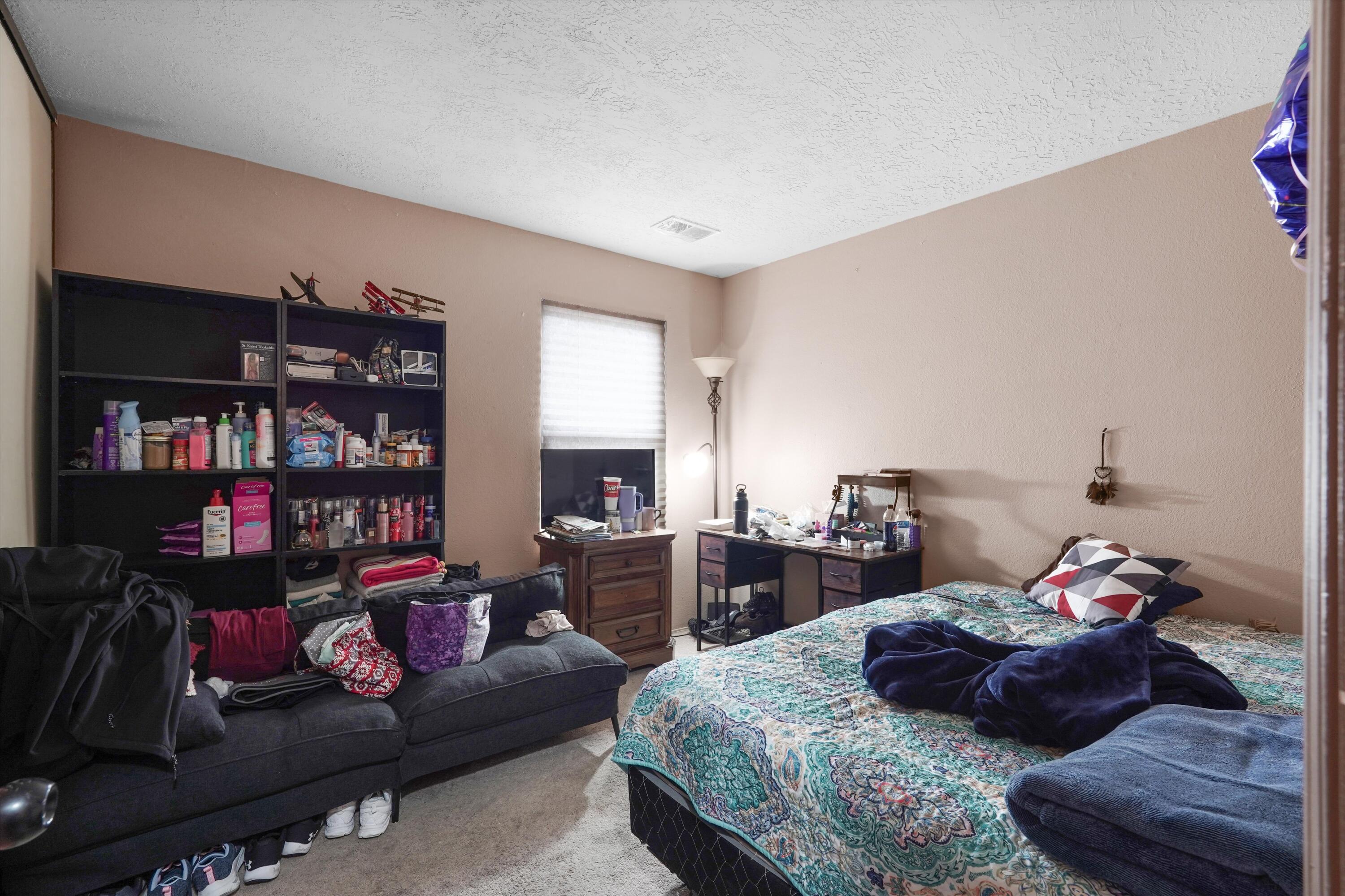 451 Stallion Road SE