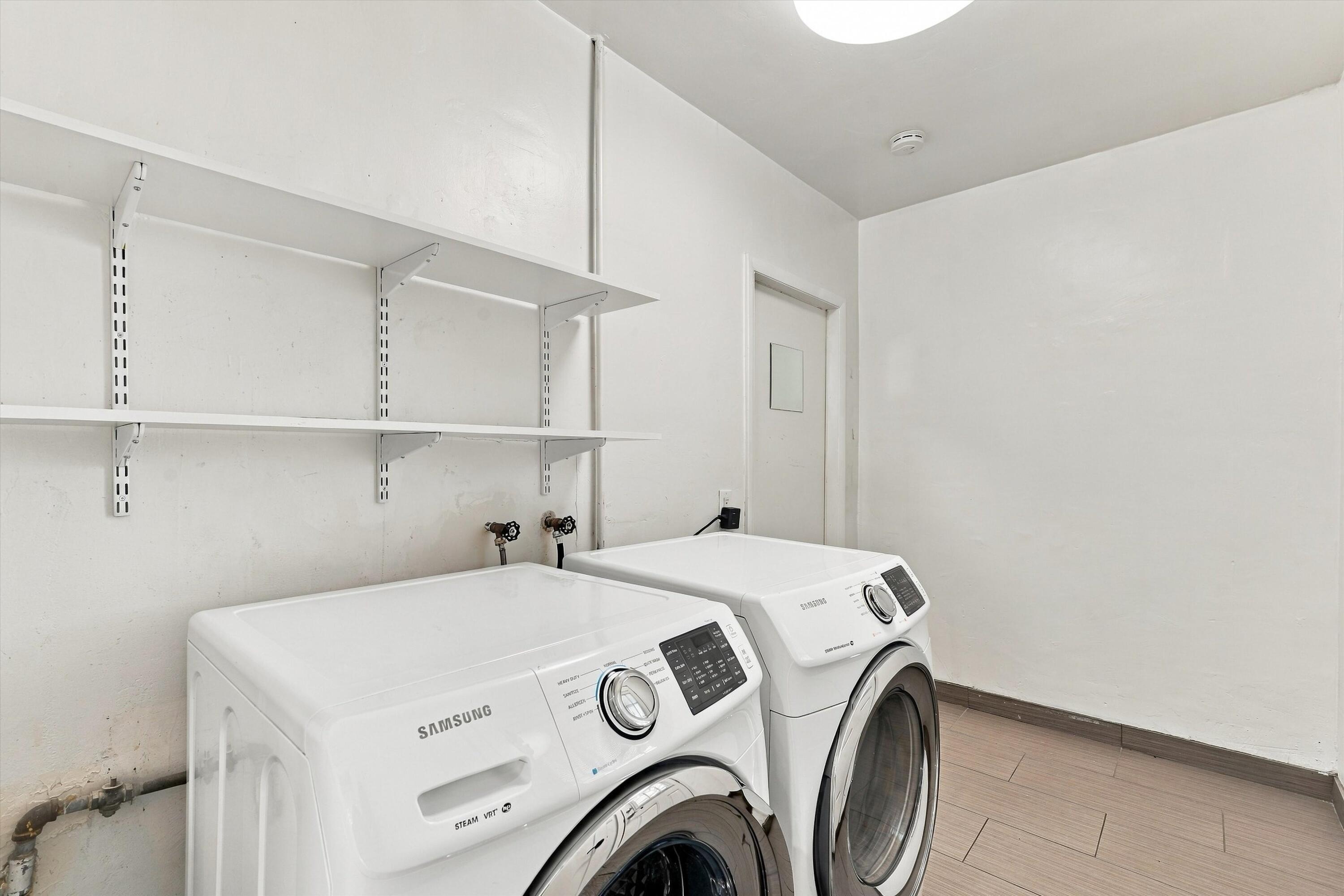 2102 Hendola Drive NE