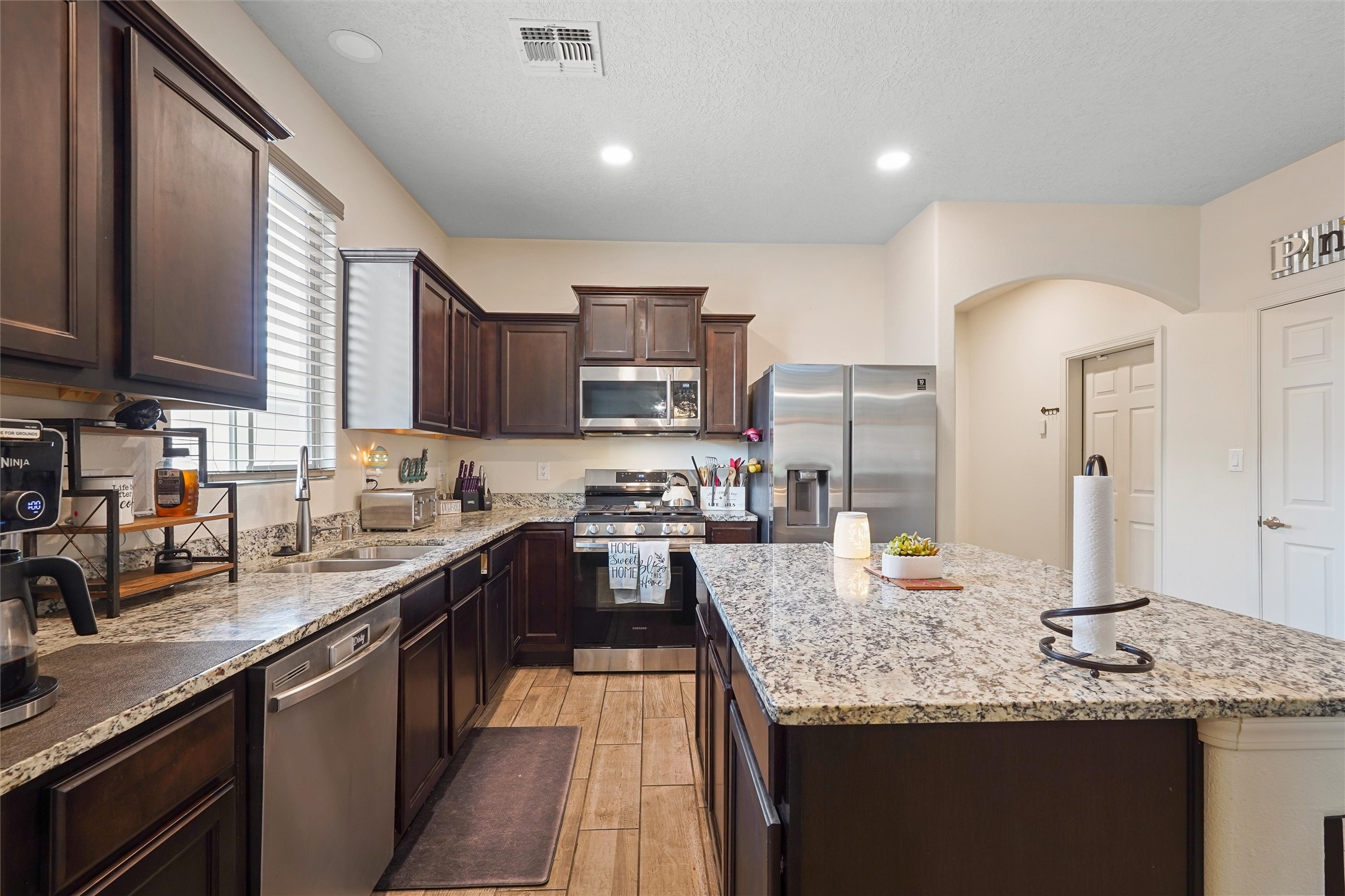 5230 Paseo Del Rio