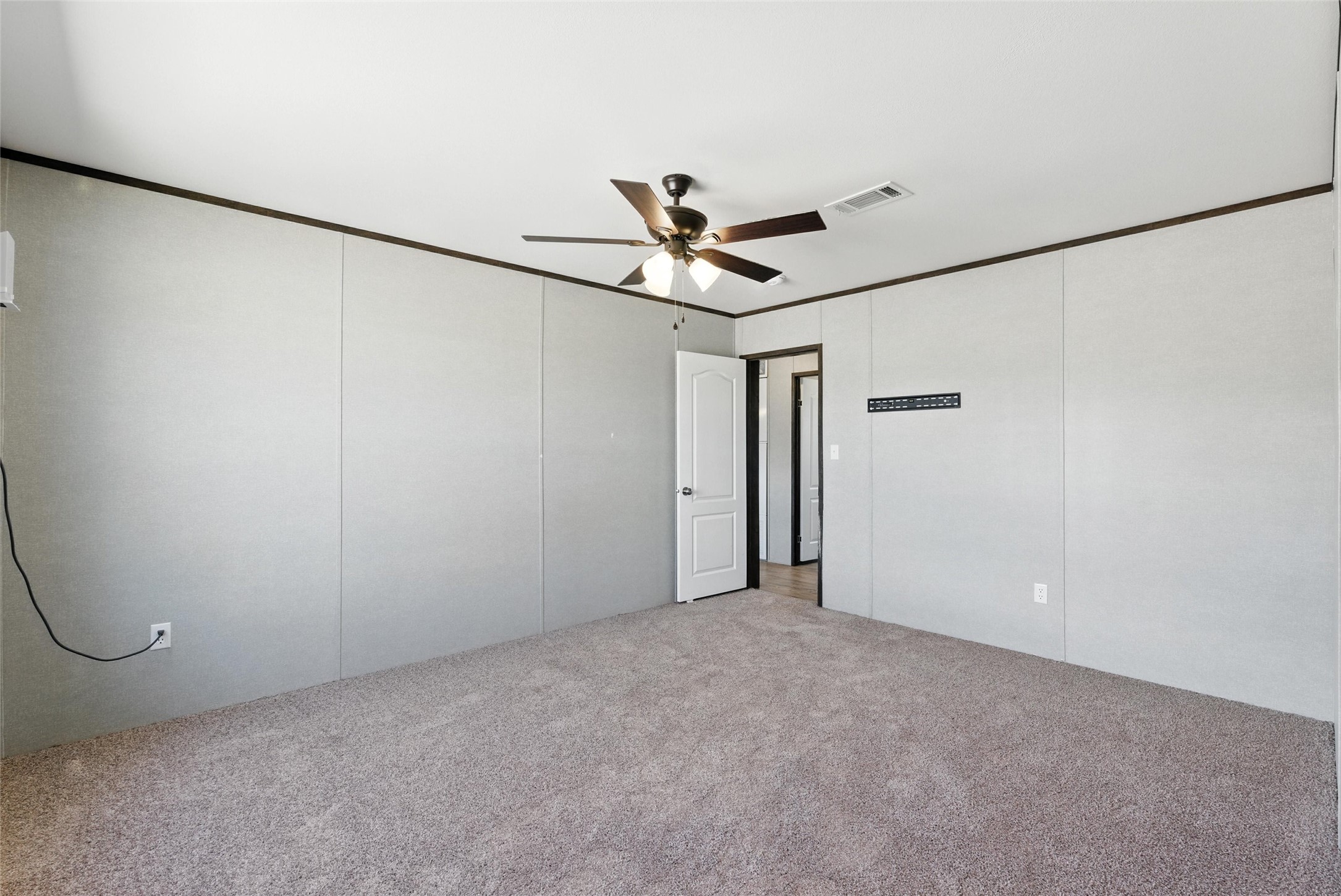 37 Private Dr 1034B