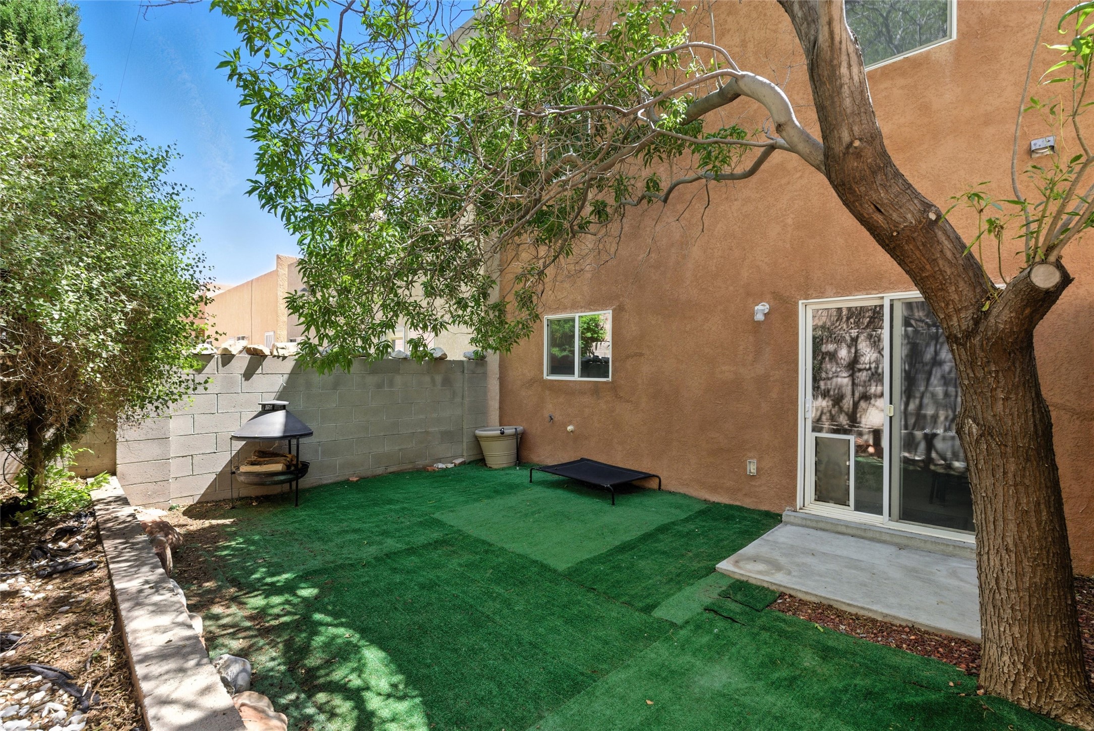 1548 Ocean Breeze Drive NE