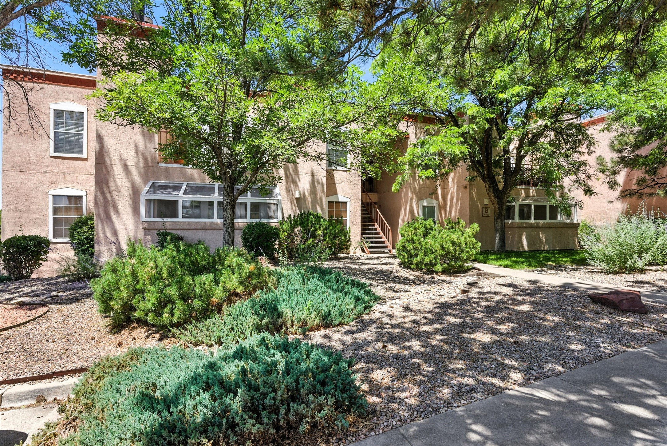 2501 Zia Road W 8-204