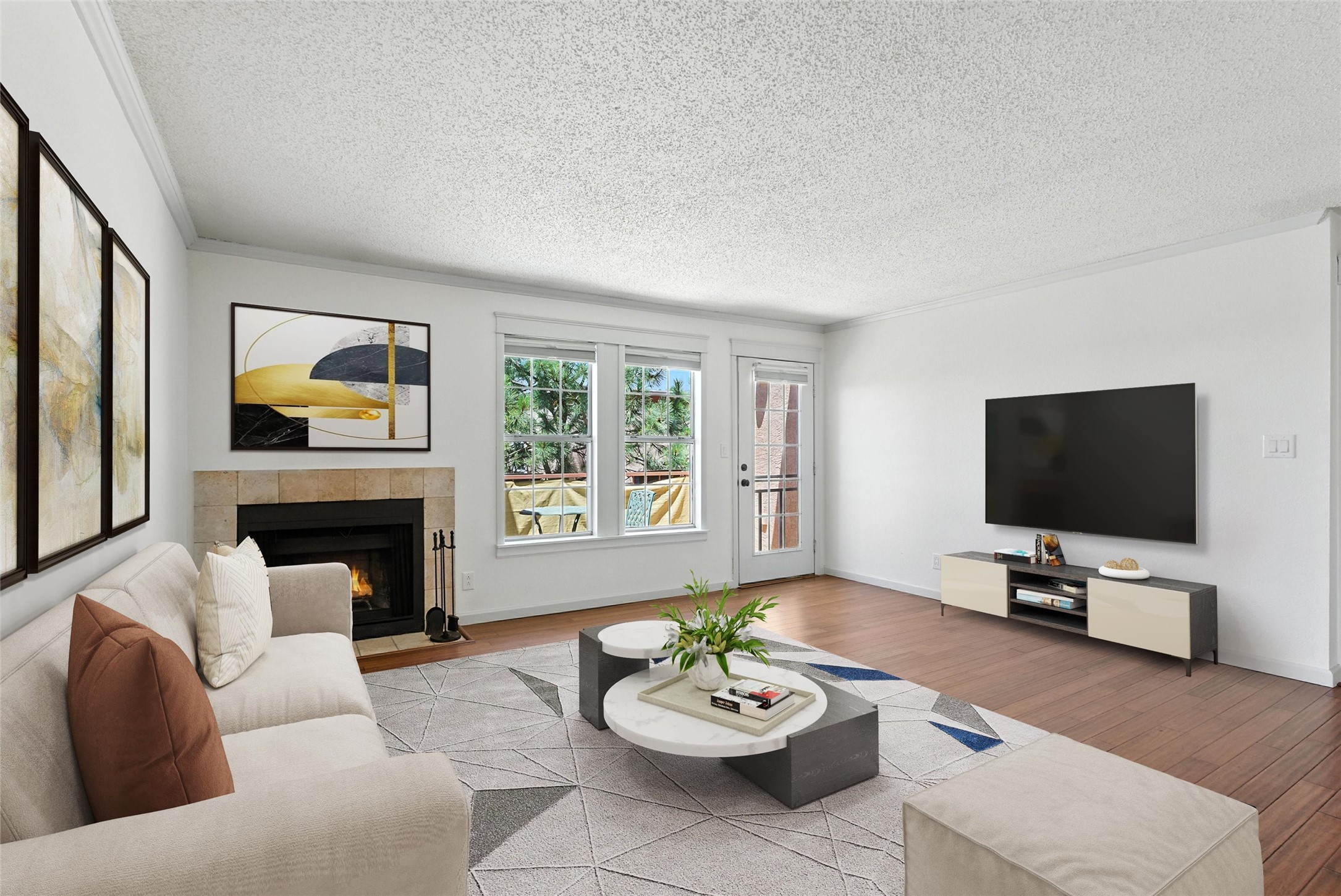 2501 Zia Road W 8-204