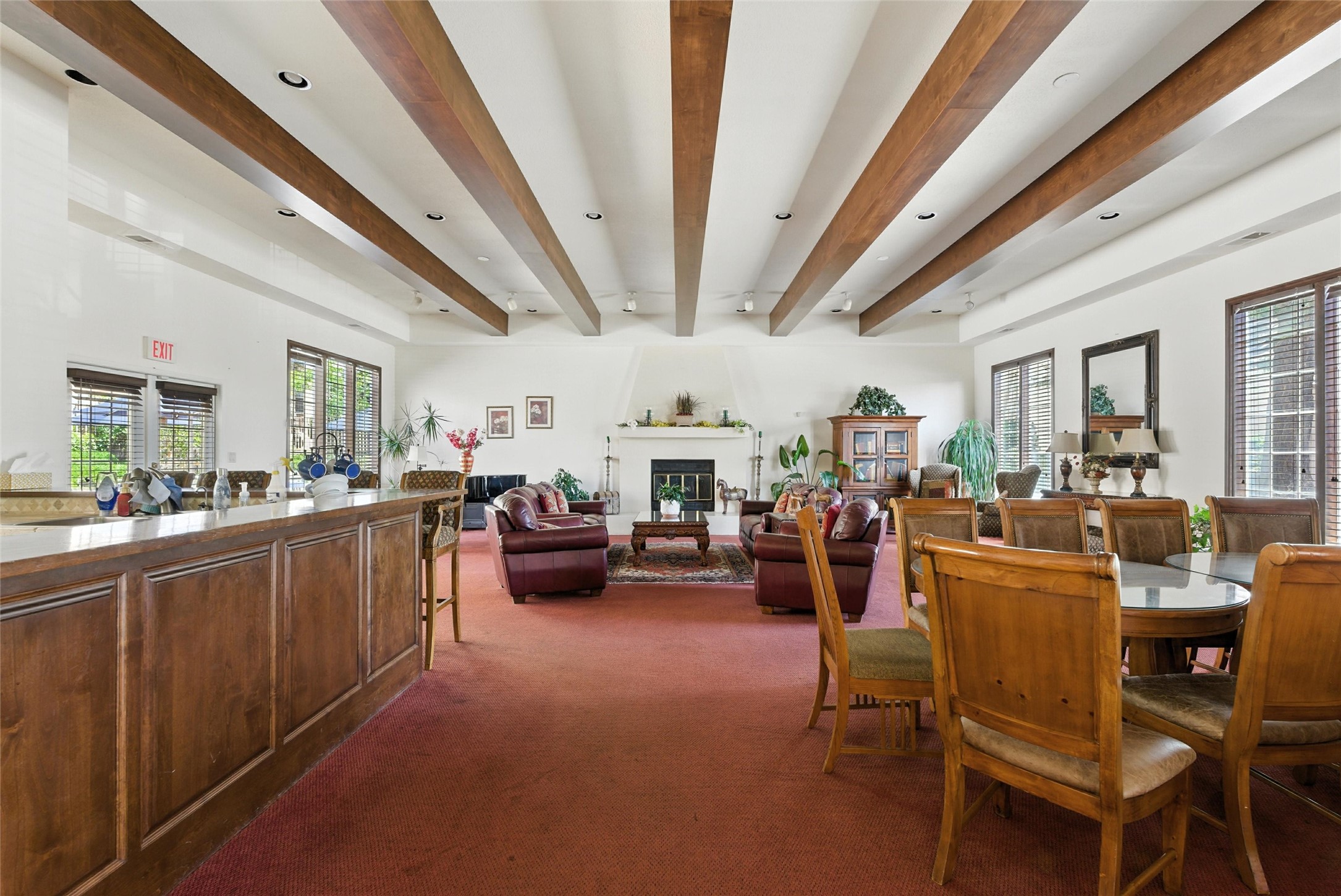 2501 Zia Road W 8-204