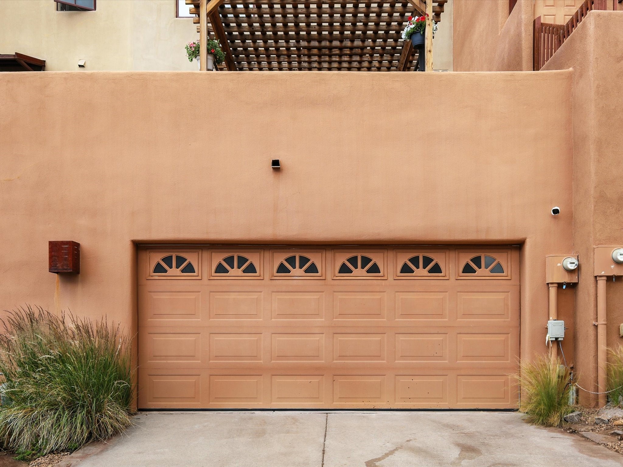 4714 Quemazon Place