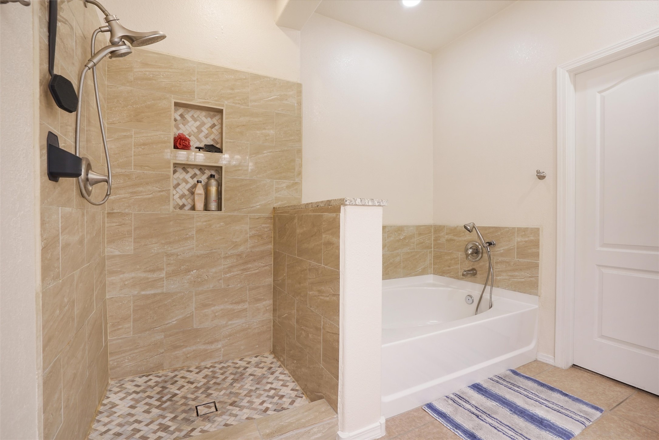 4328 Santo Domingo A