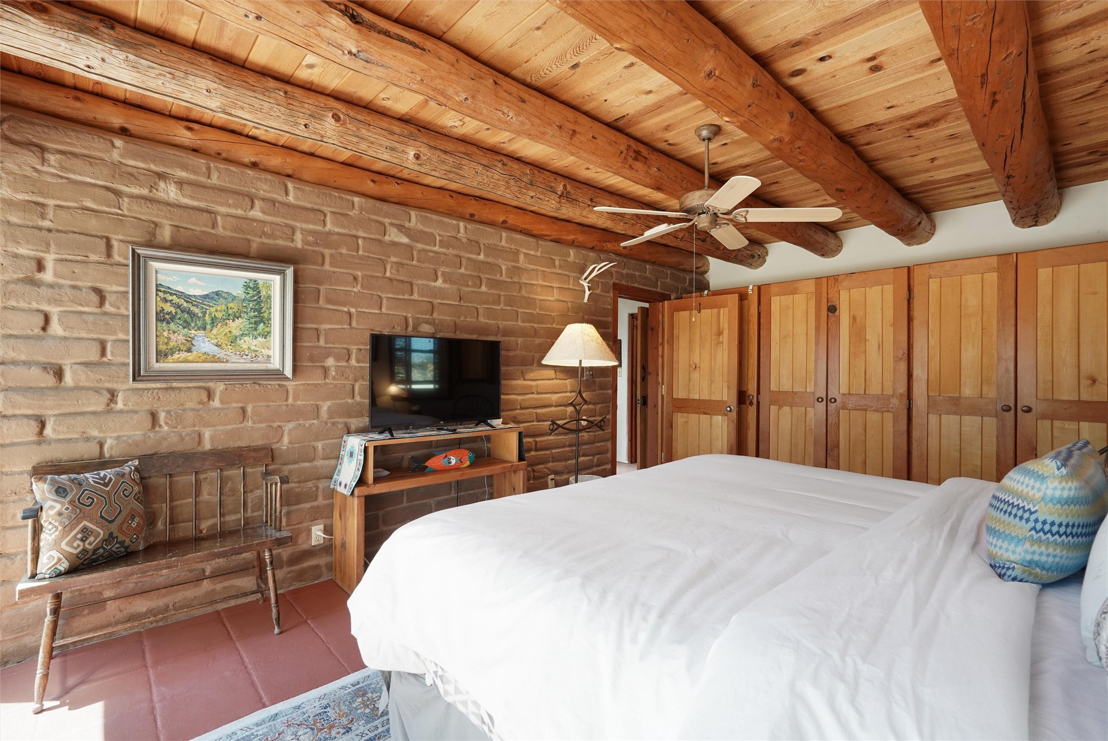 4 Demas Road