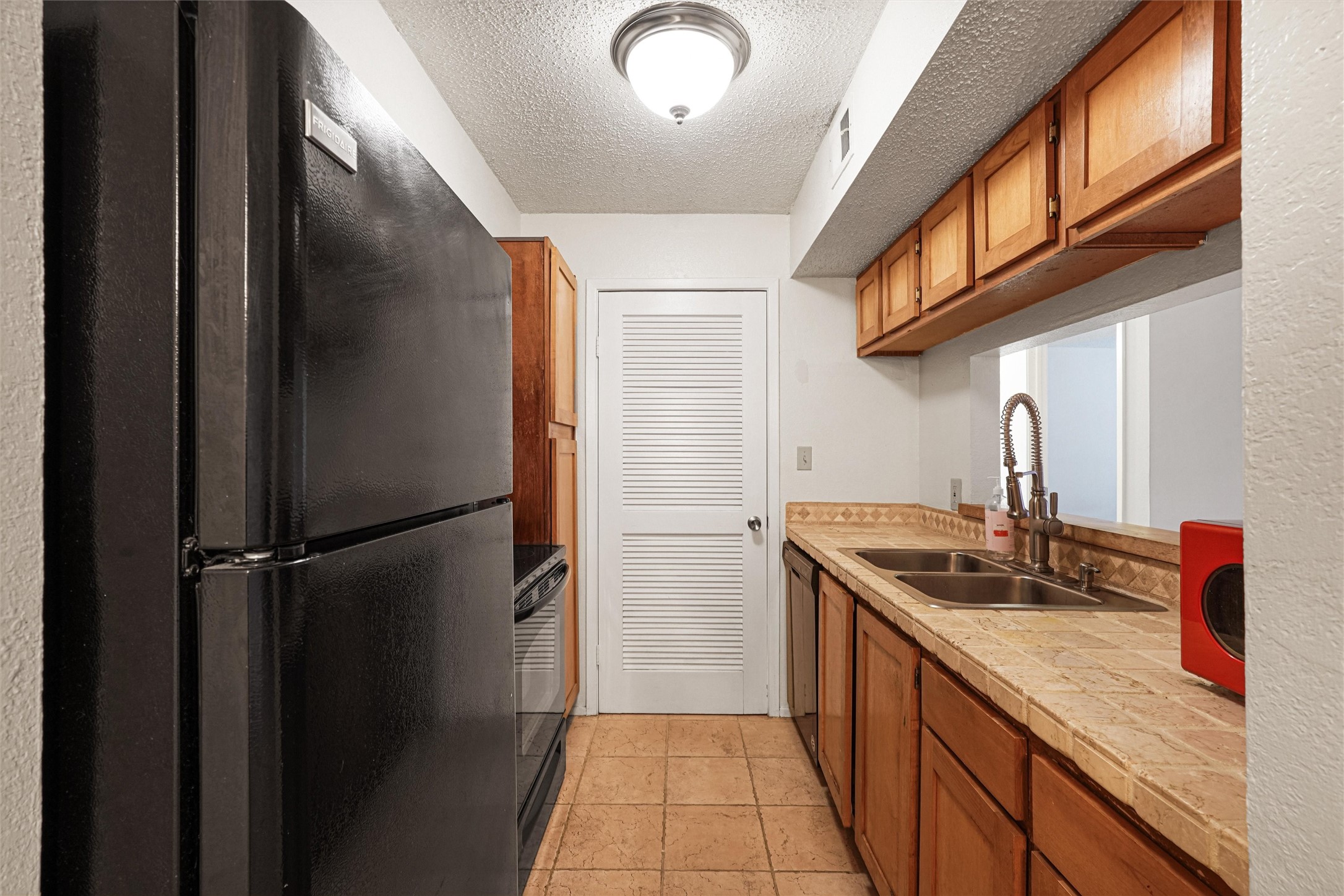 2501 W Zia Road