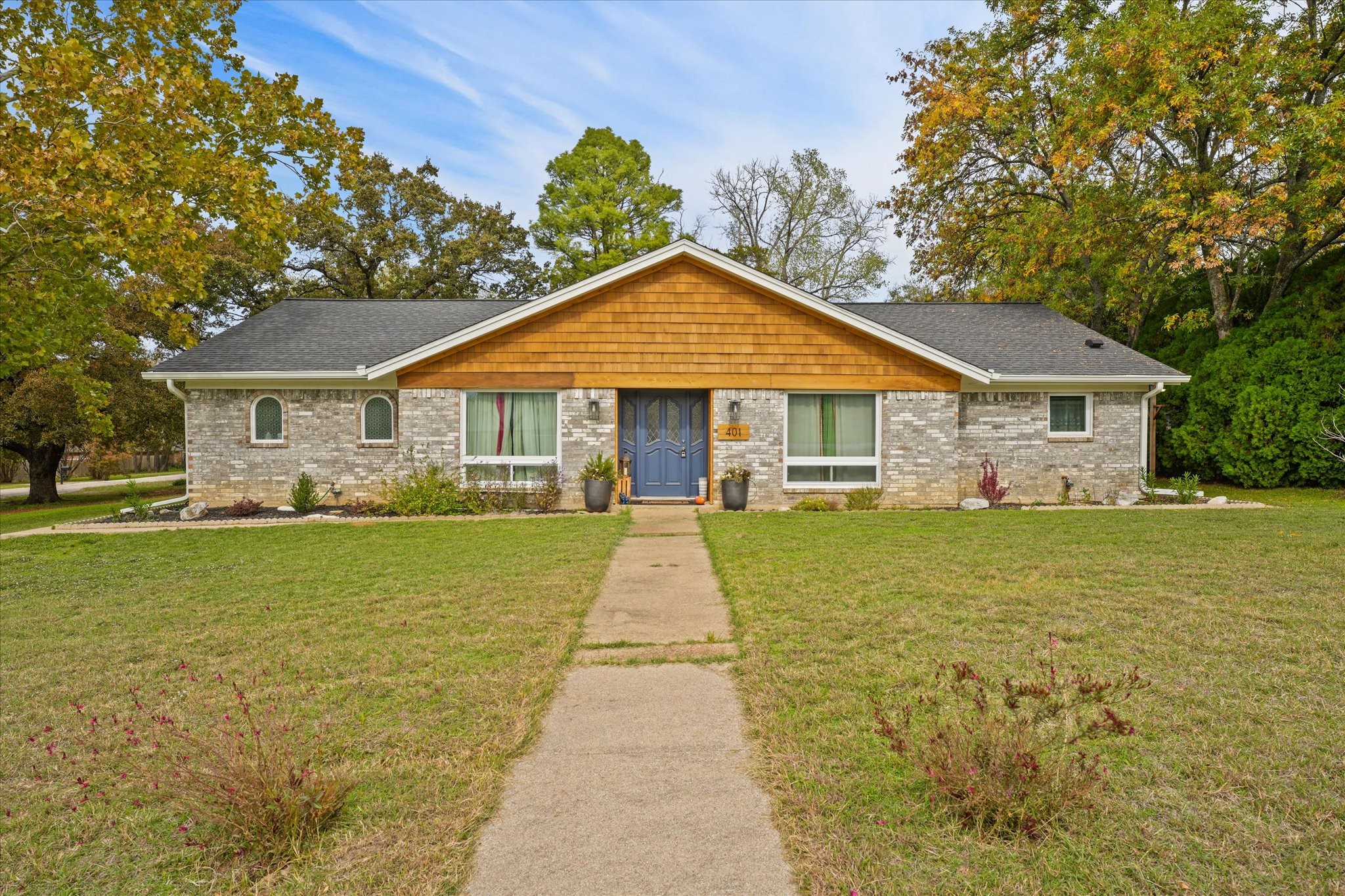 401 Roy Court